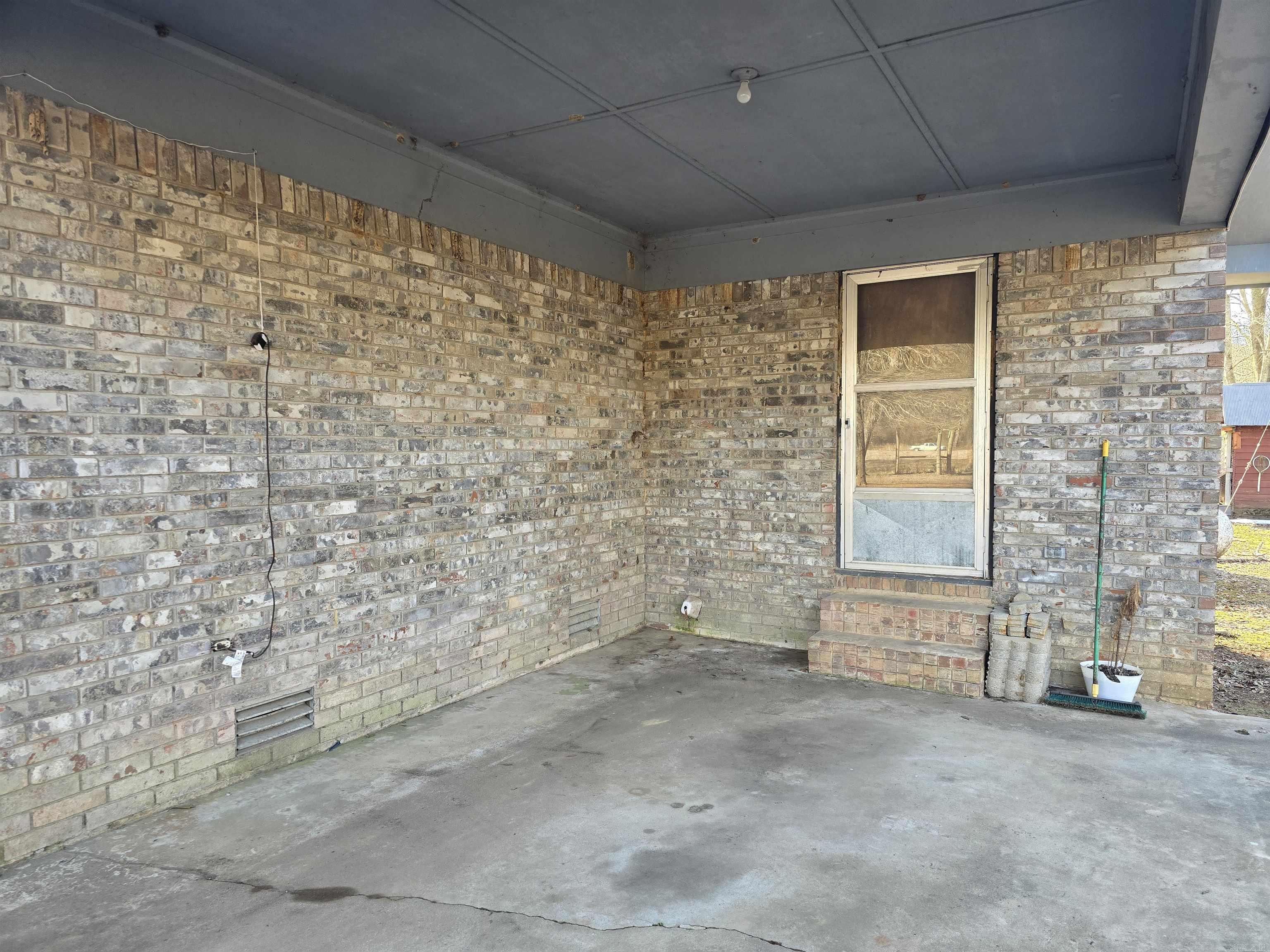 23893 E Hwy 80  Waldron, AR