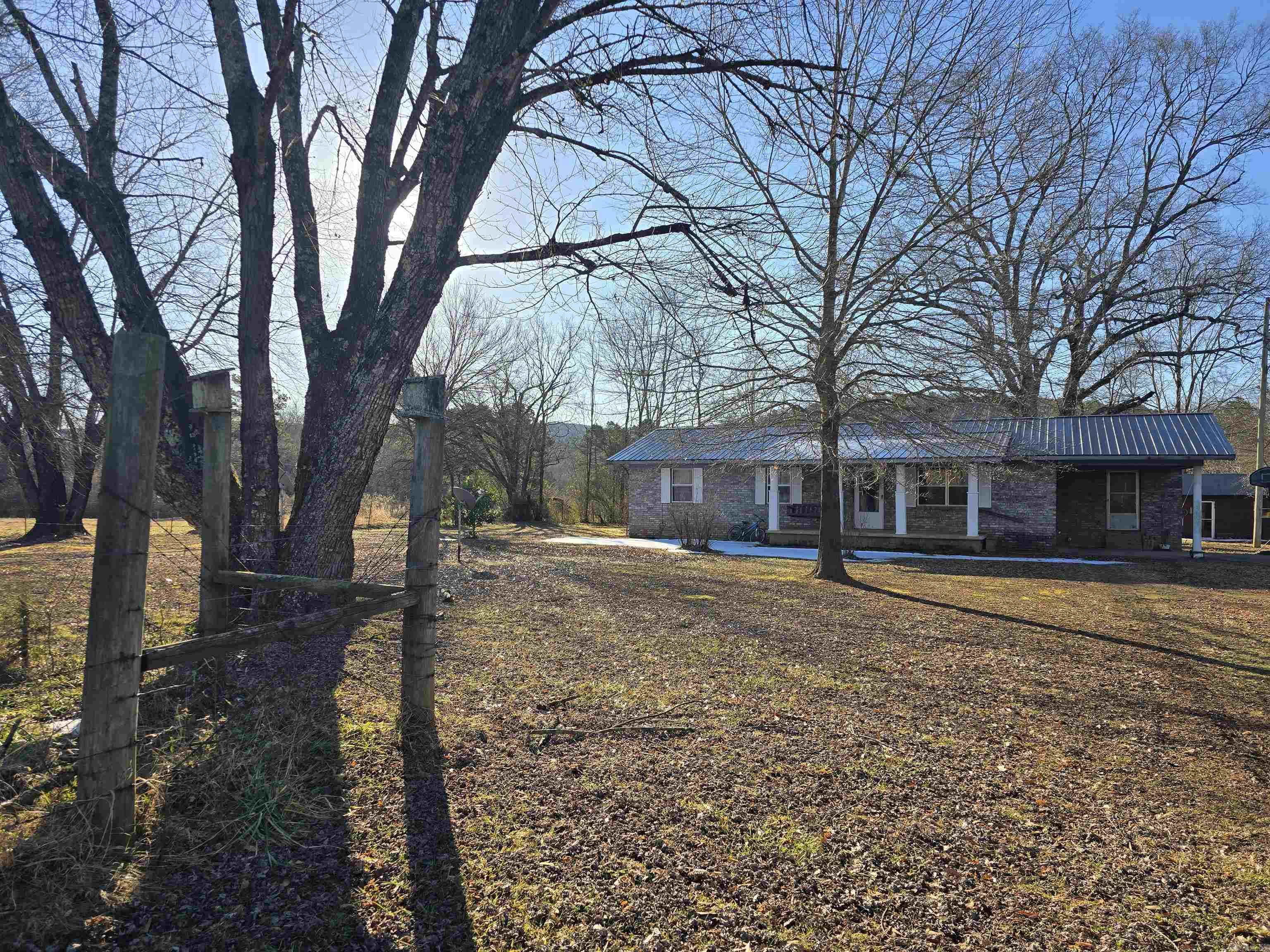 23893 E Hwy 80  Waldron, AR