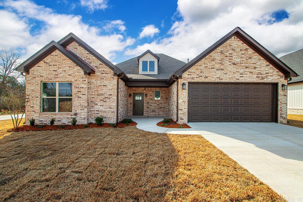 6201 Creekwater  Bryant, AR