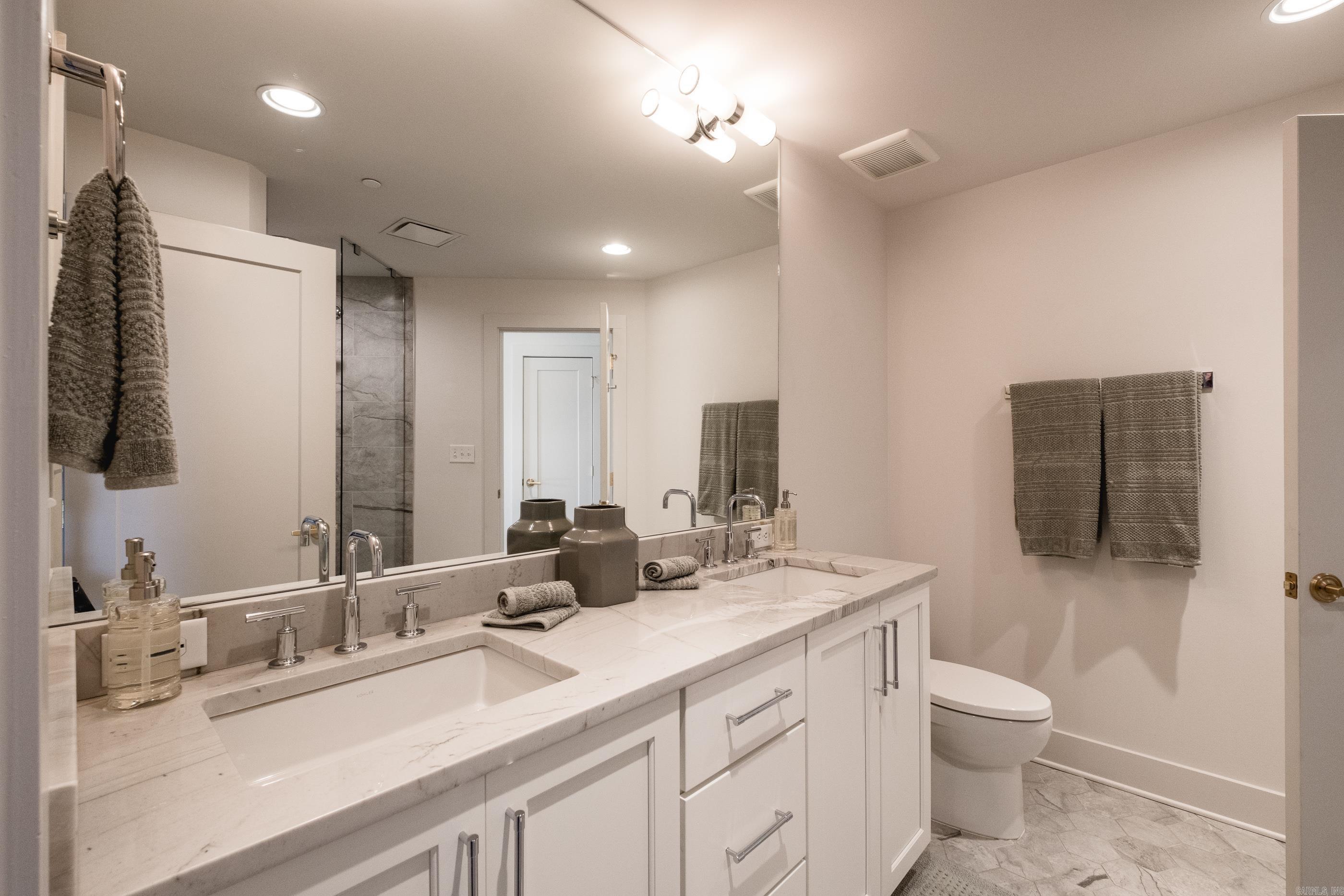 3700 Cantrell Road #1103  Little Rock, AR