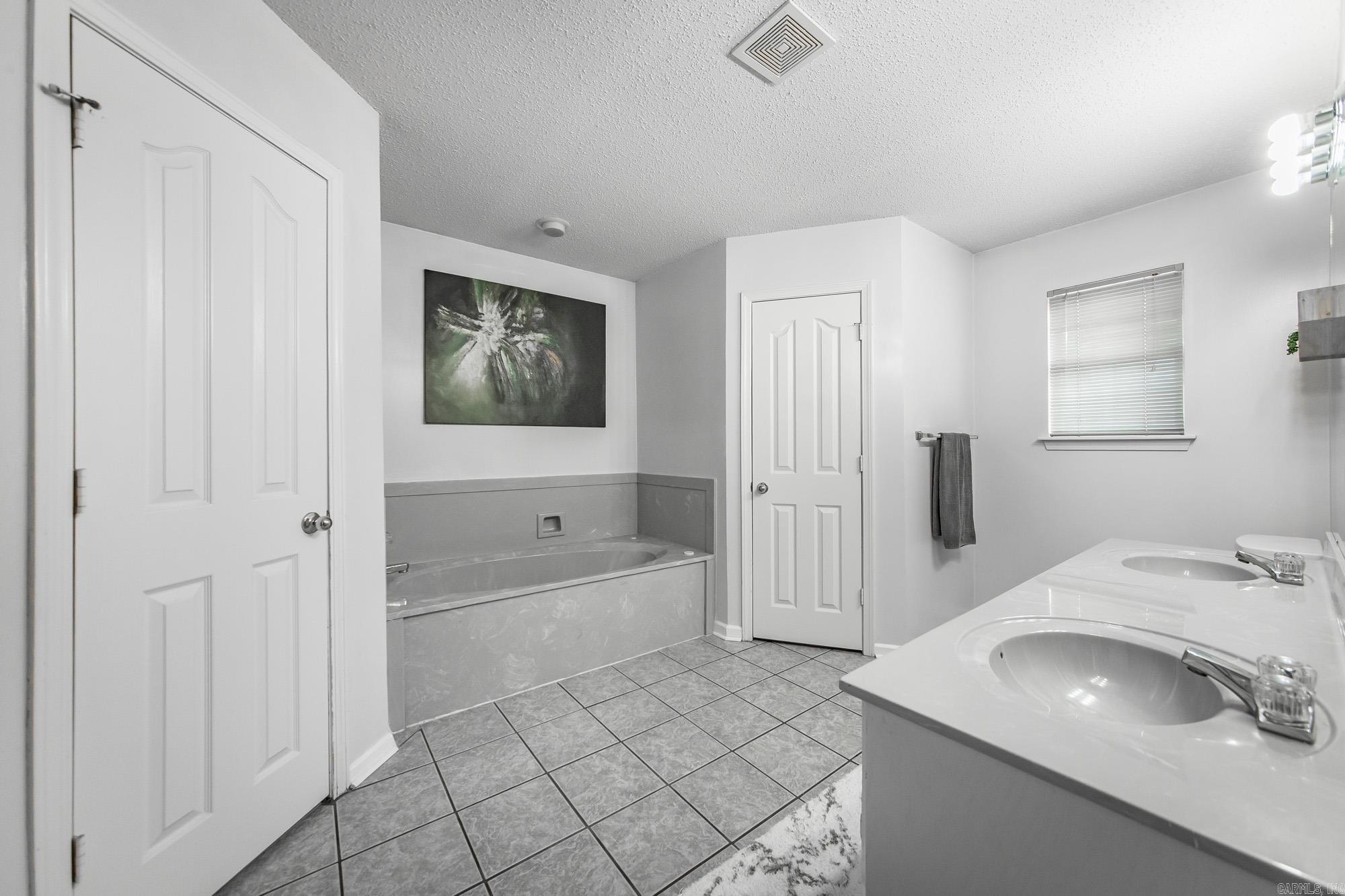 6 Crestwood  Cabot, AR