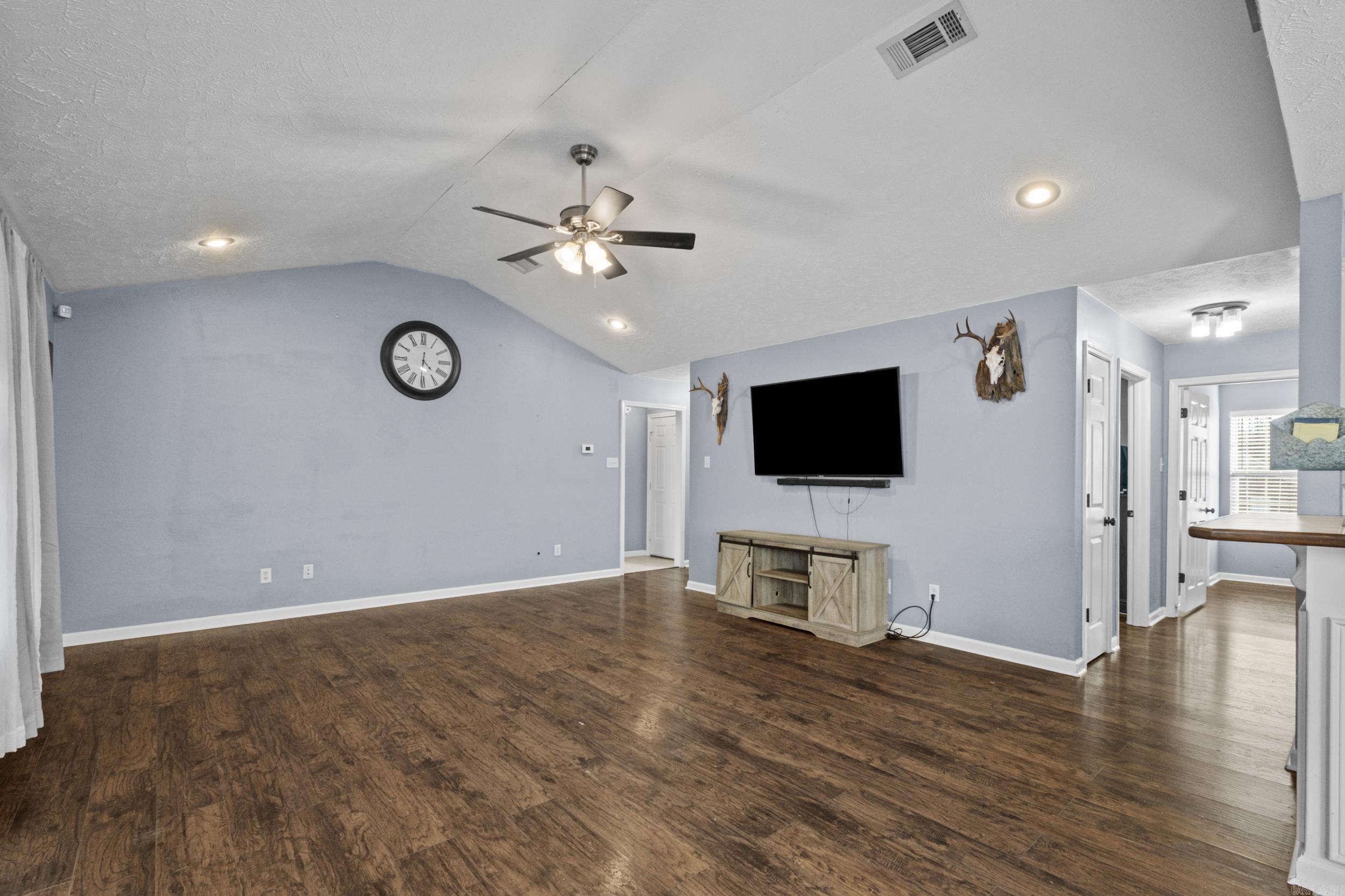 150 Gunsmoke  Austin, AR