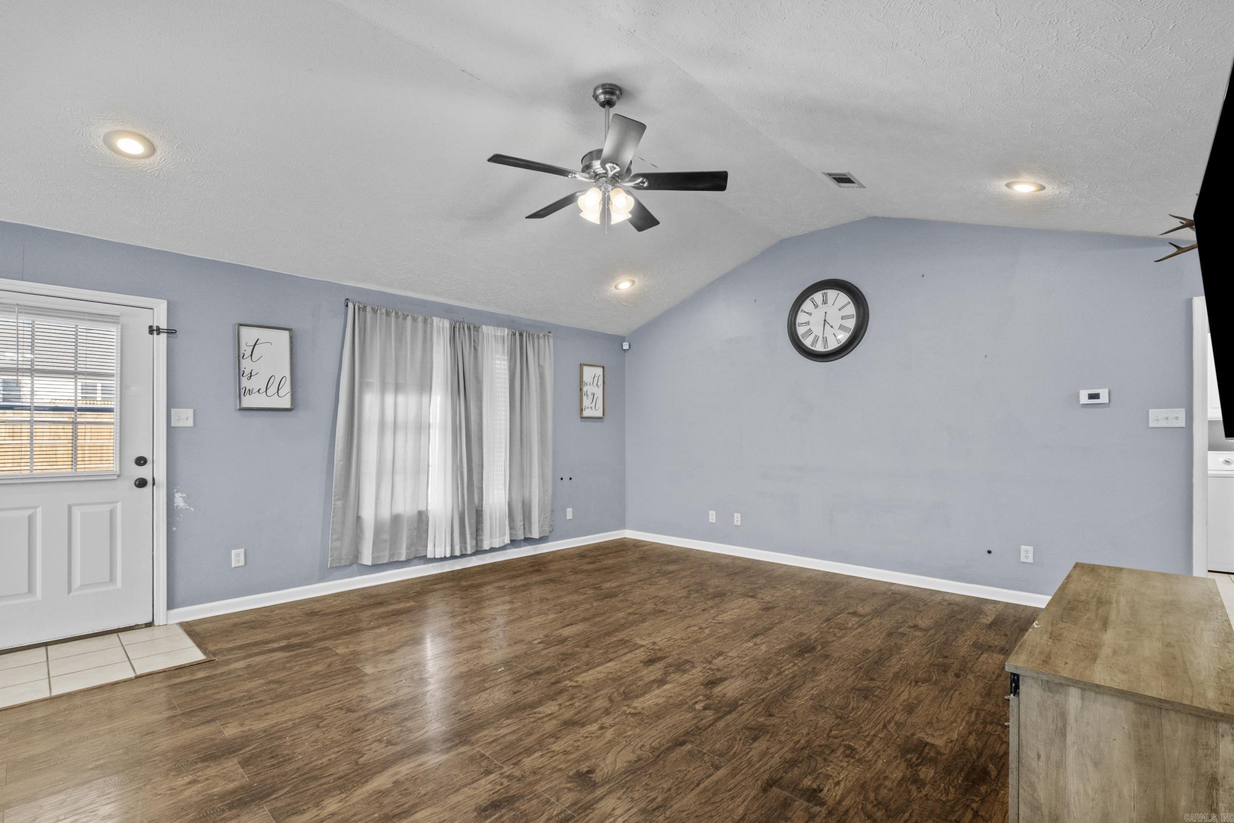 150 Gunsmoke  Austin, AR