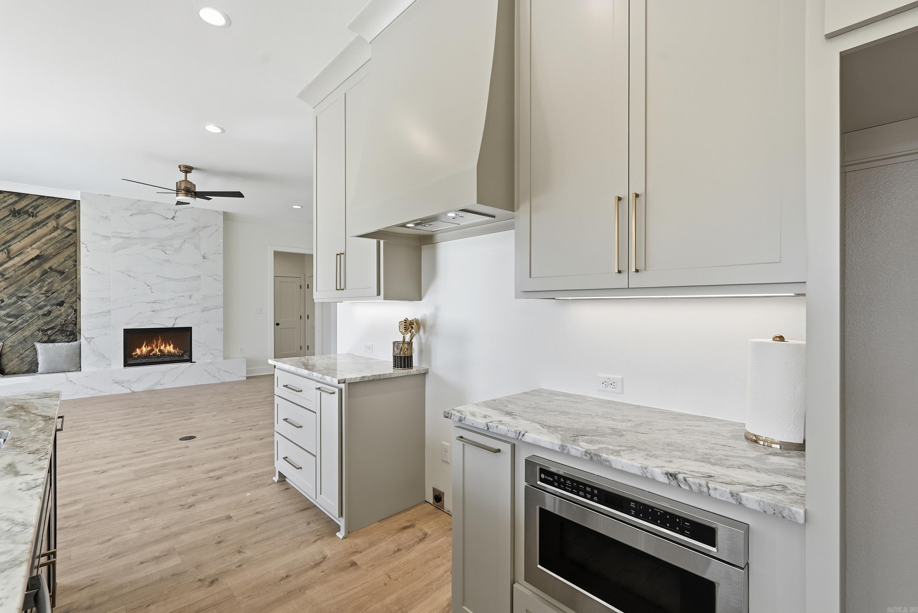 9 Firefly Catch  Greenbrier, AR