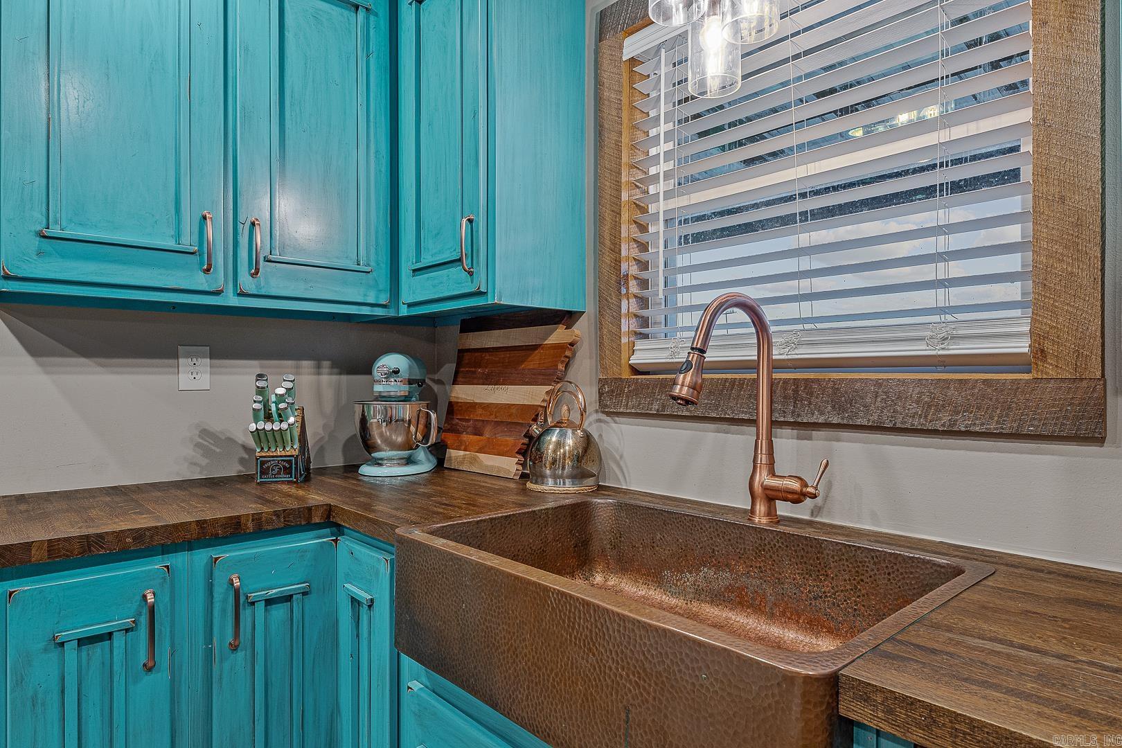 1323 County Road 304  Jonesboro, AR