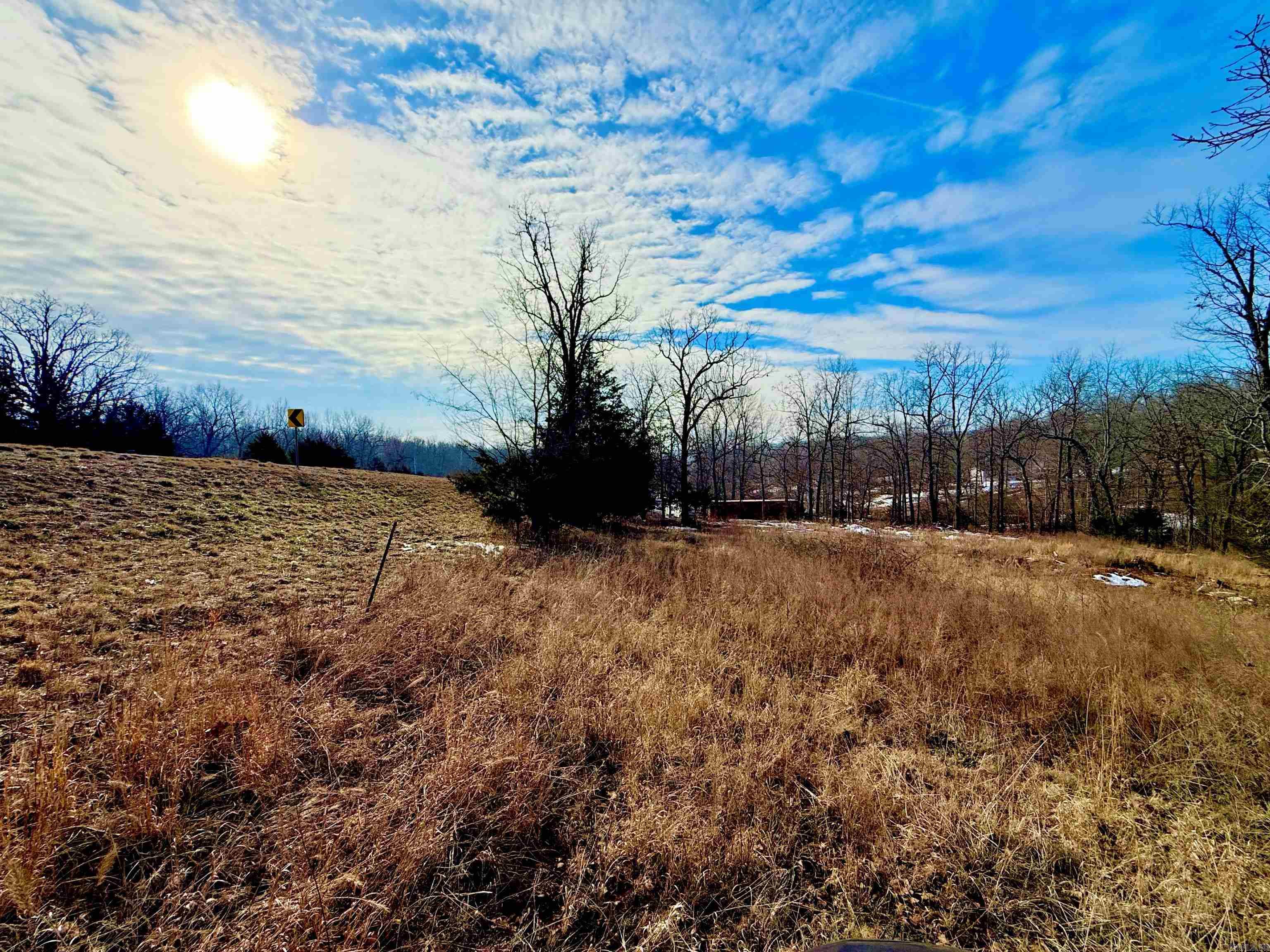 483 Oakwood Acres Circle  Flippin, AR