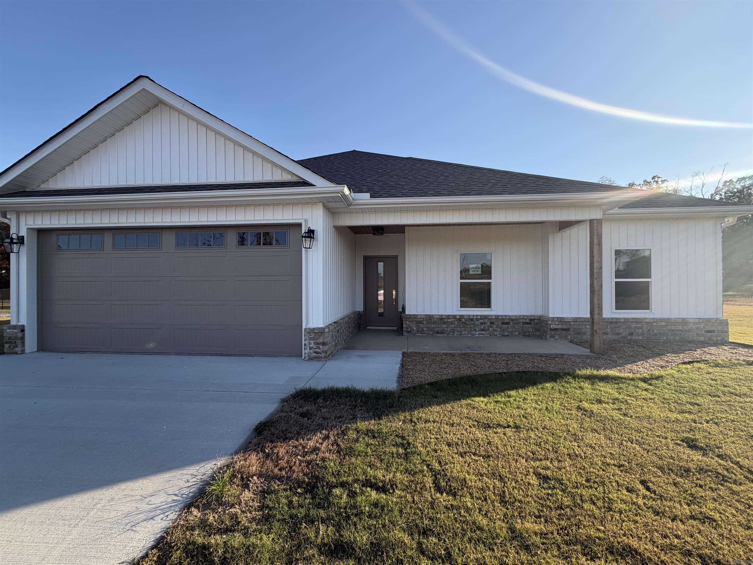 1176 Duke  Bauxite, AR