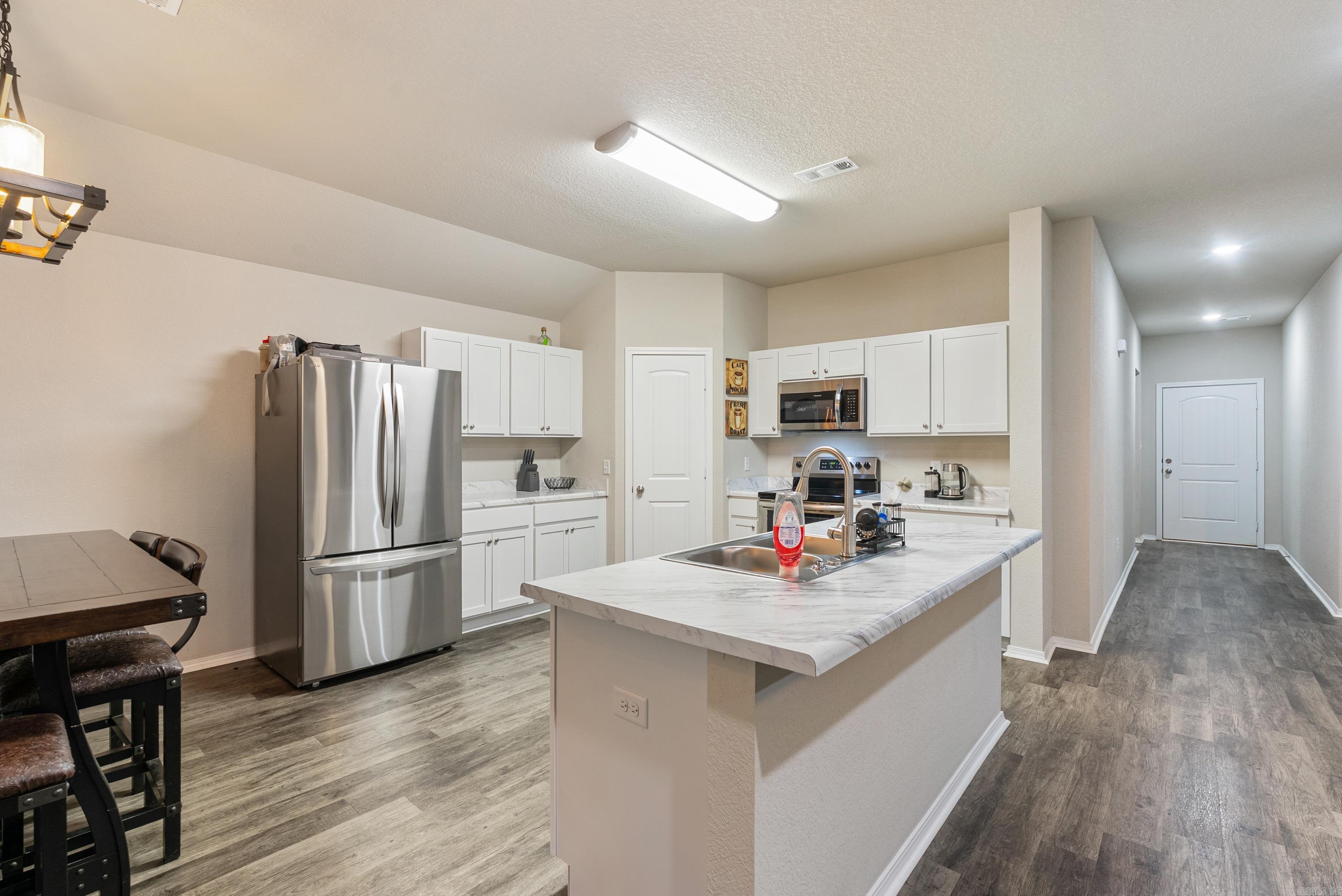 23 Barn Cat  Conway, AR