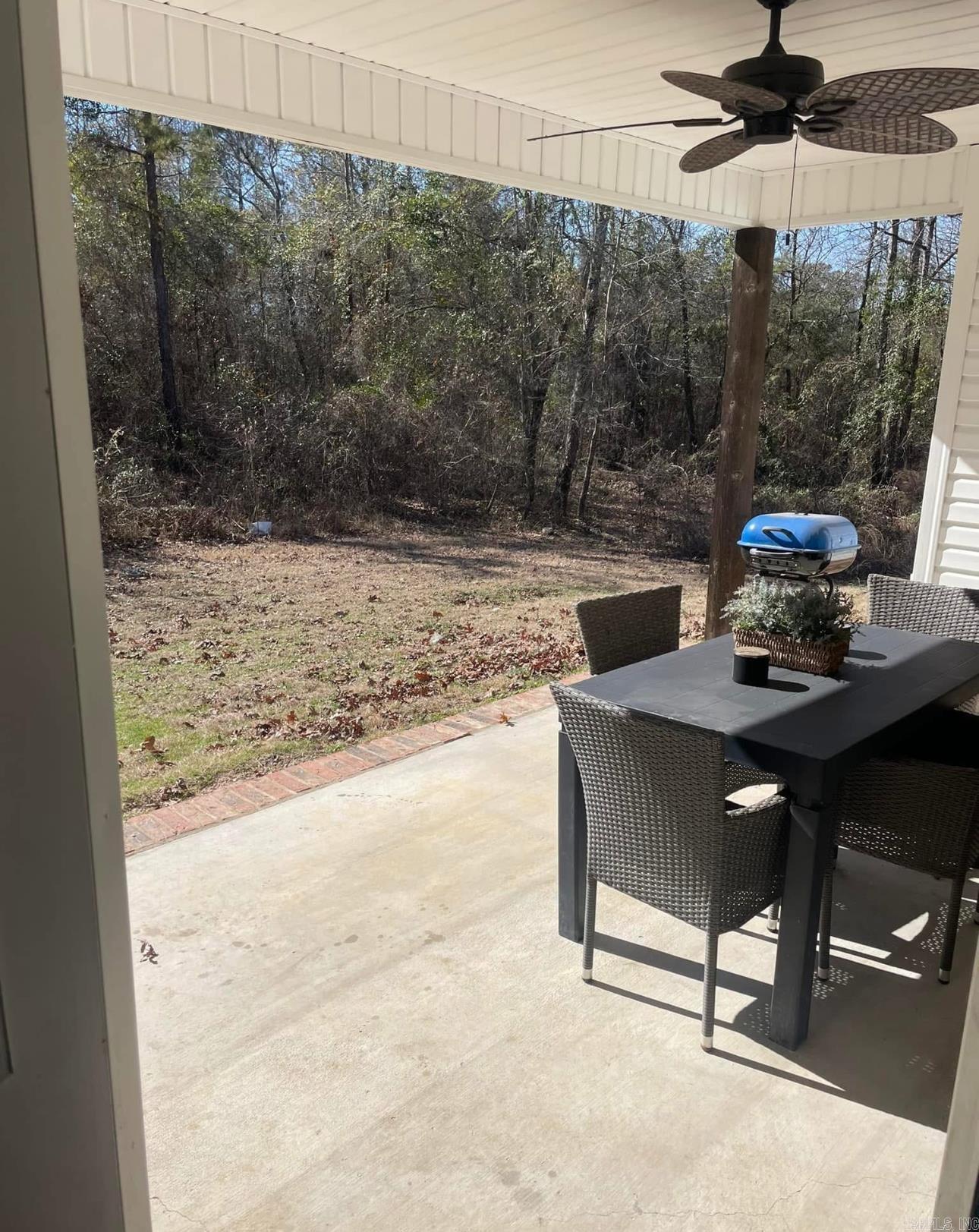 2096 Creekwood Circle  Bauxite, AR