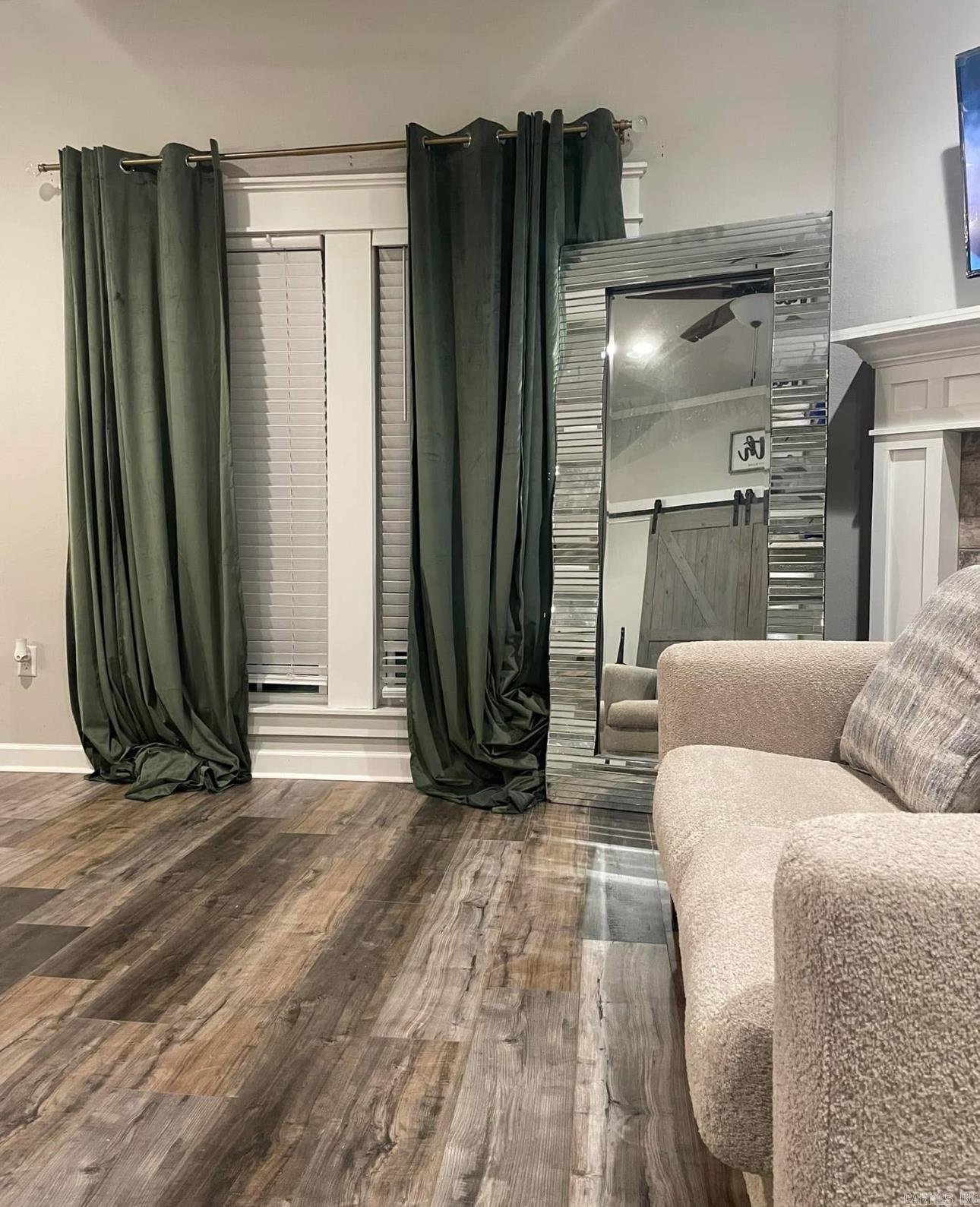 2096 Creekwood Circle  Bauxite, AR