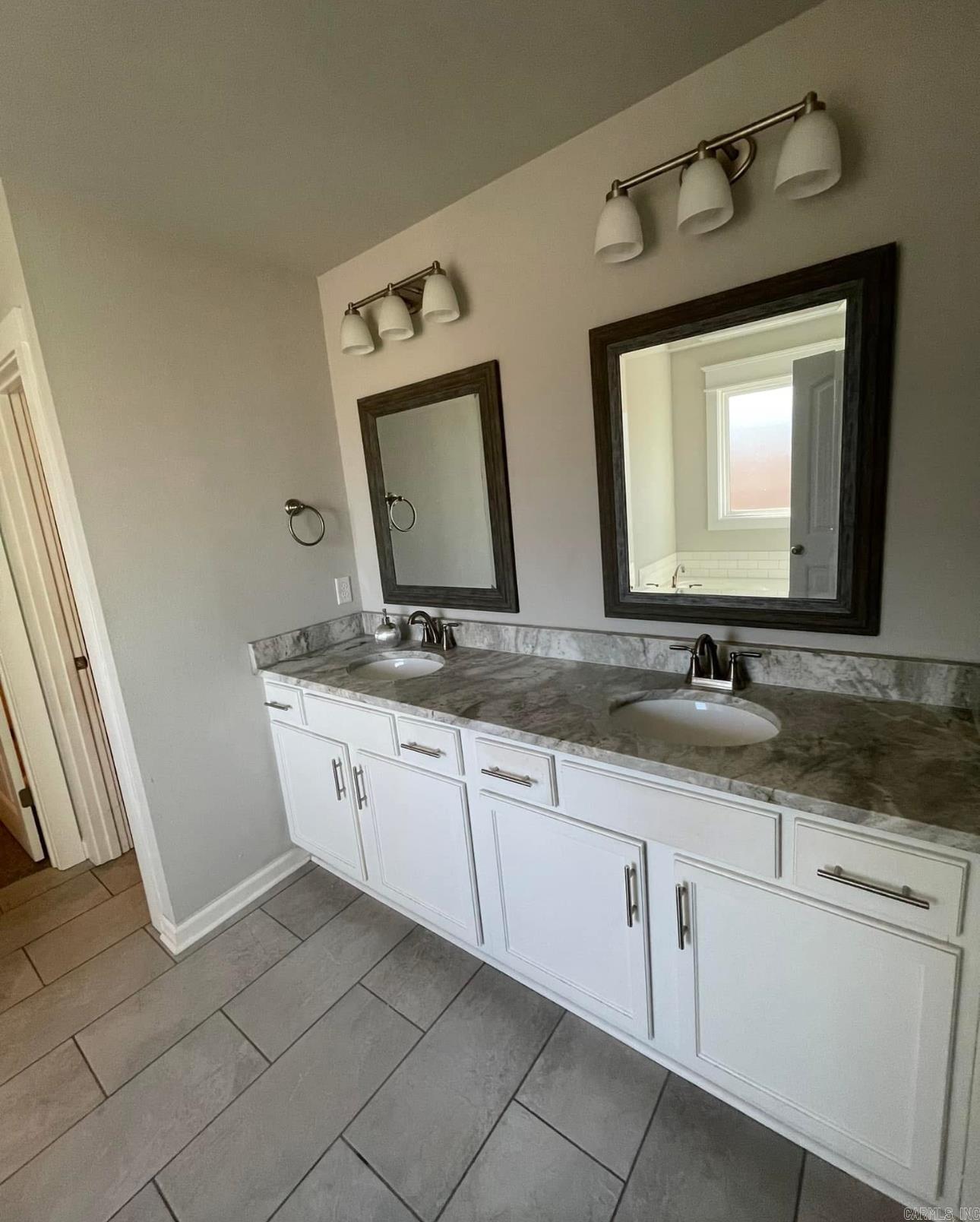 2096 Creekwood Circle  Bauxite, AR