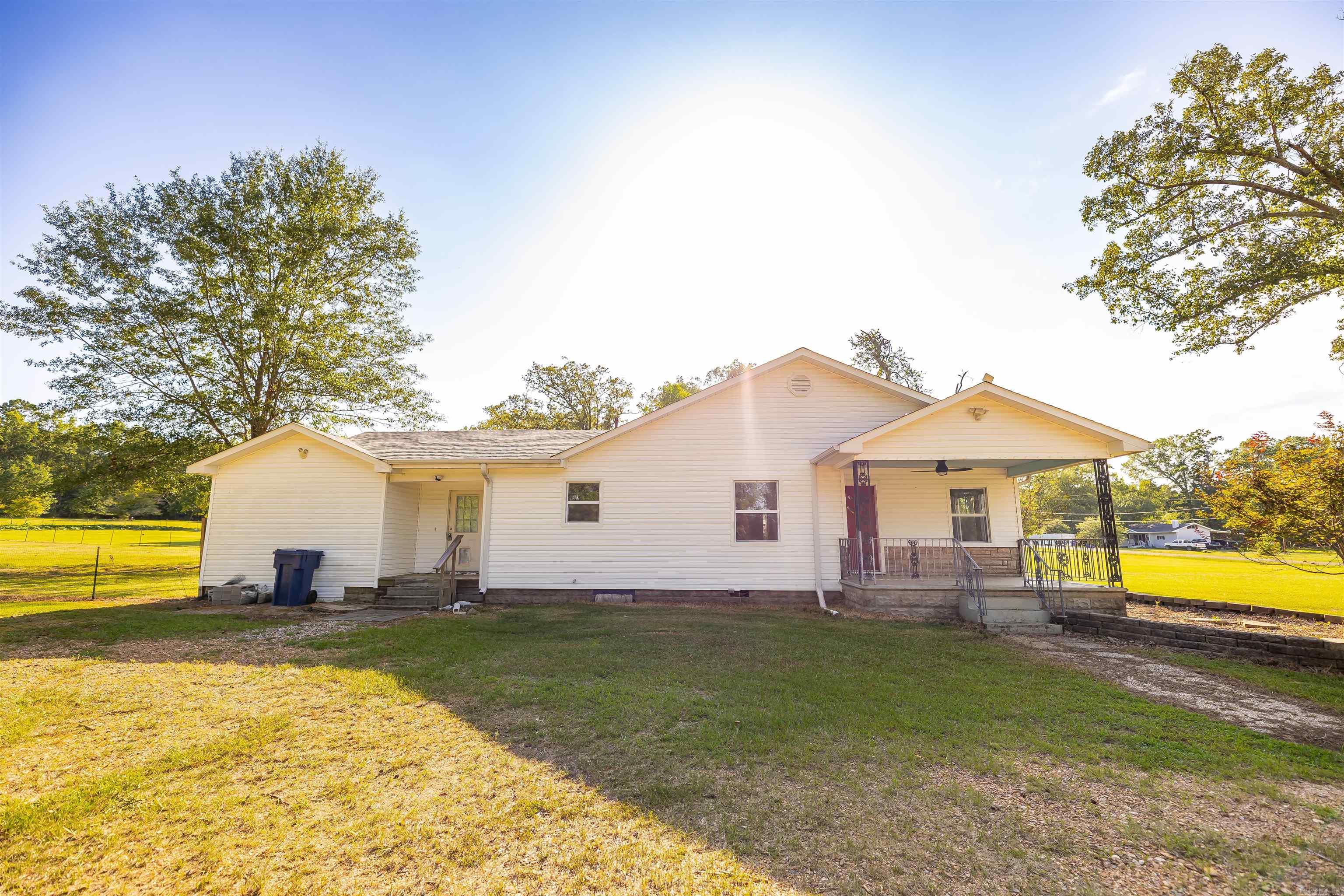1515 Carroll Rd  Camden, AR