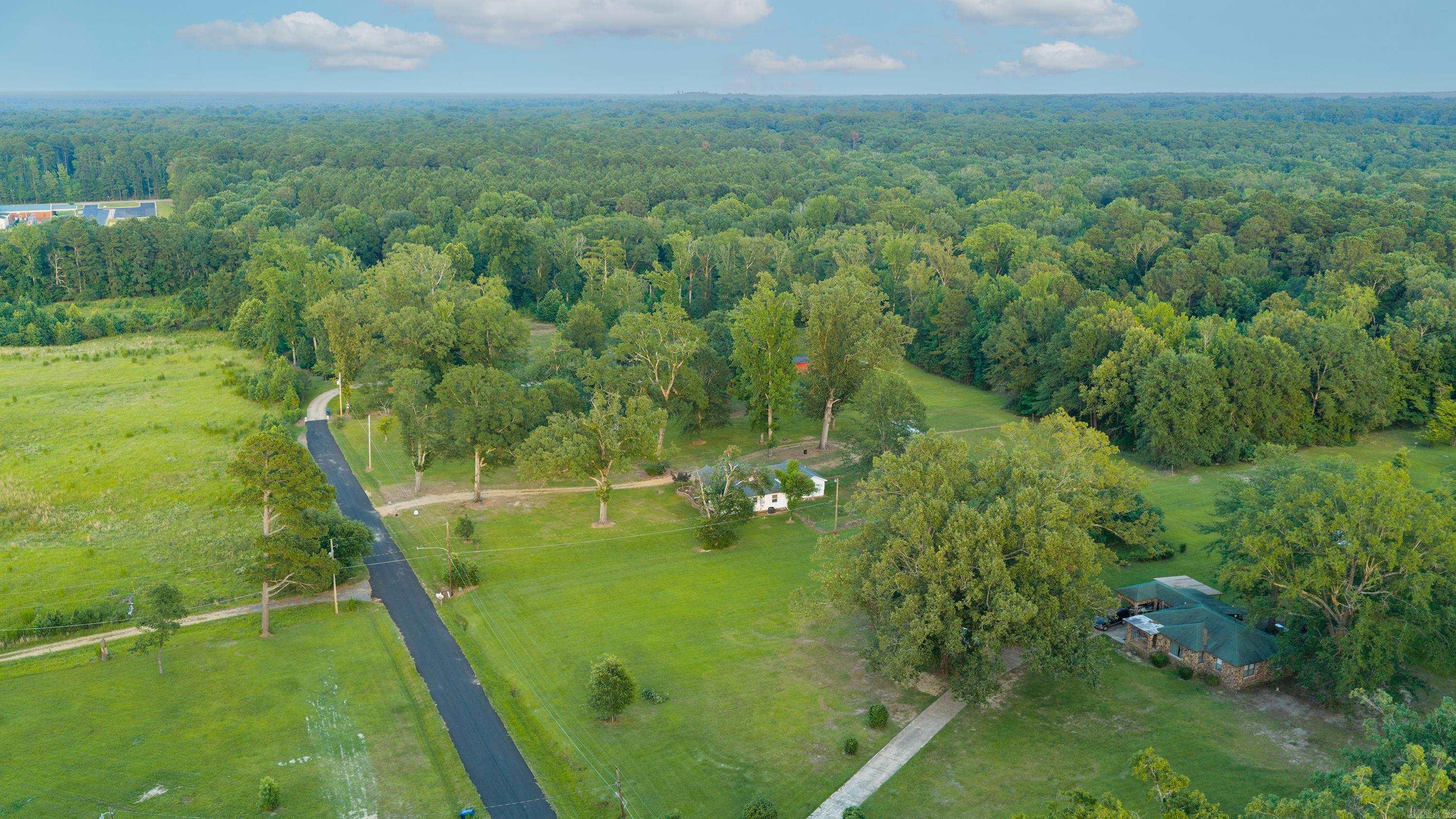 1515 Carroll Rd  Camden, AR