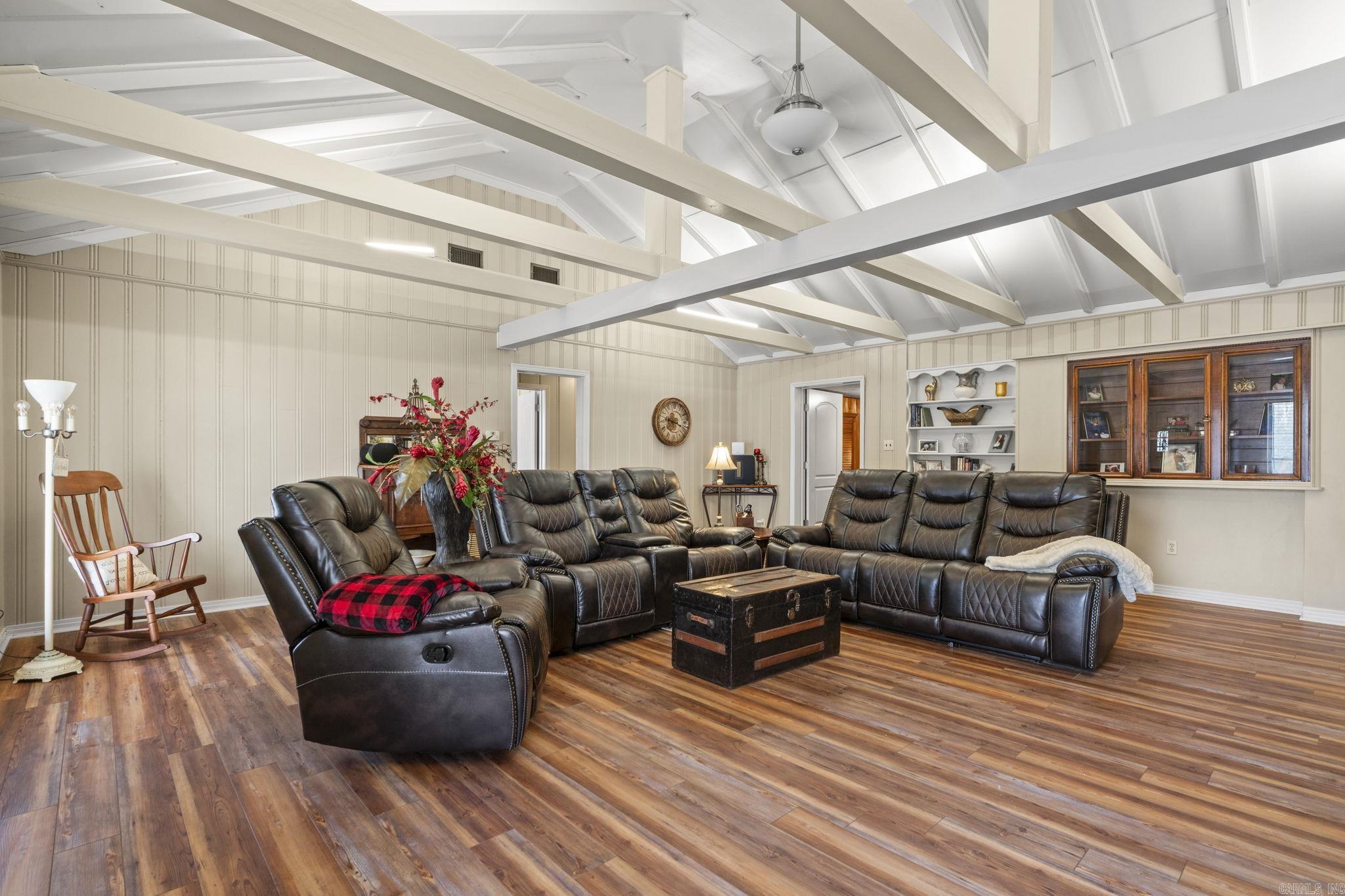 10221 Lanehart  Little Rock, AR