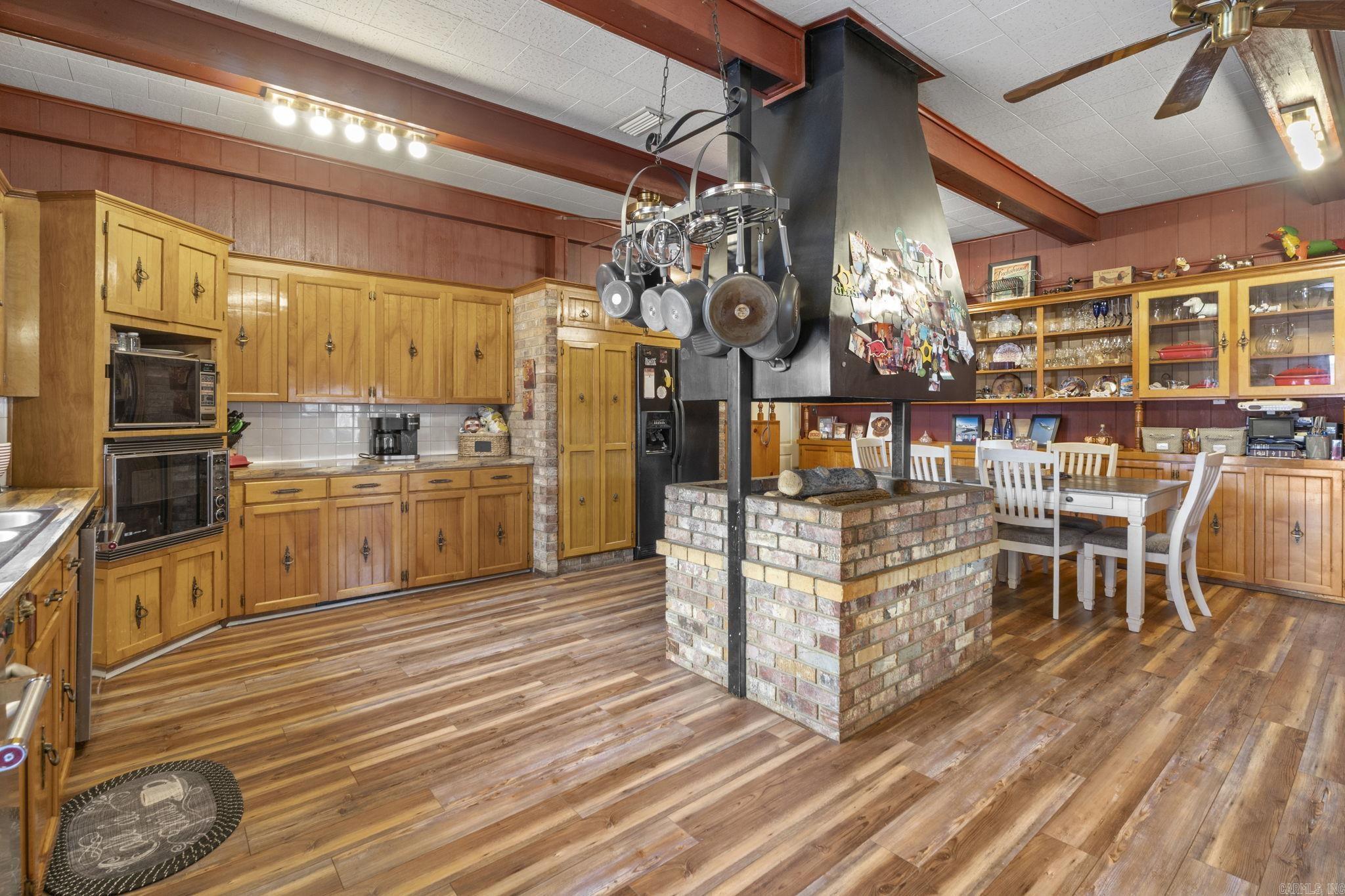 10221 Lanehart  Little Rock, AR