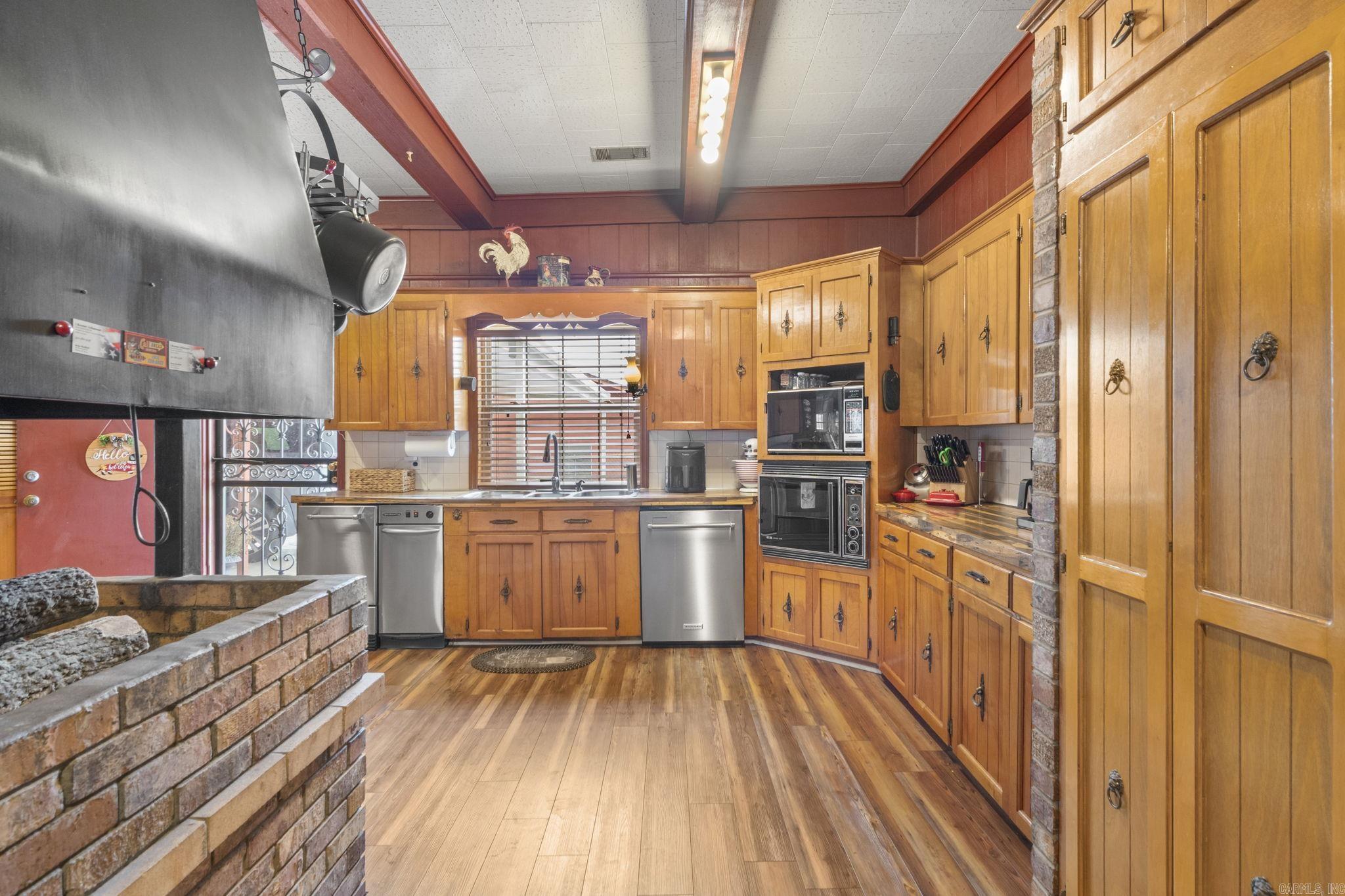 10221 Lanehart  Little Rock, AR