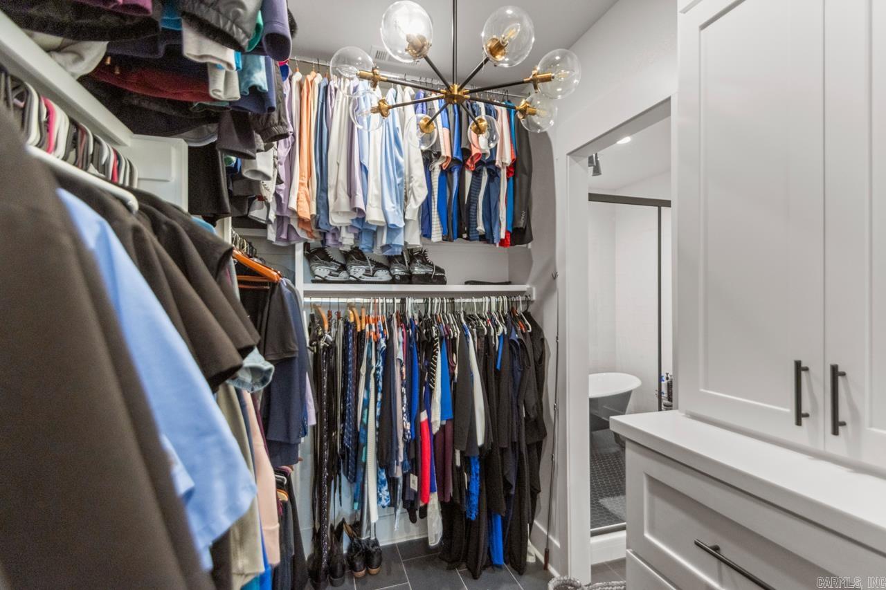 7509 S Shoreline  Benton, AR