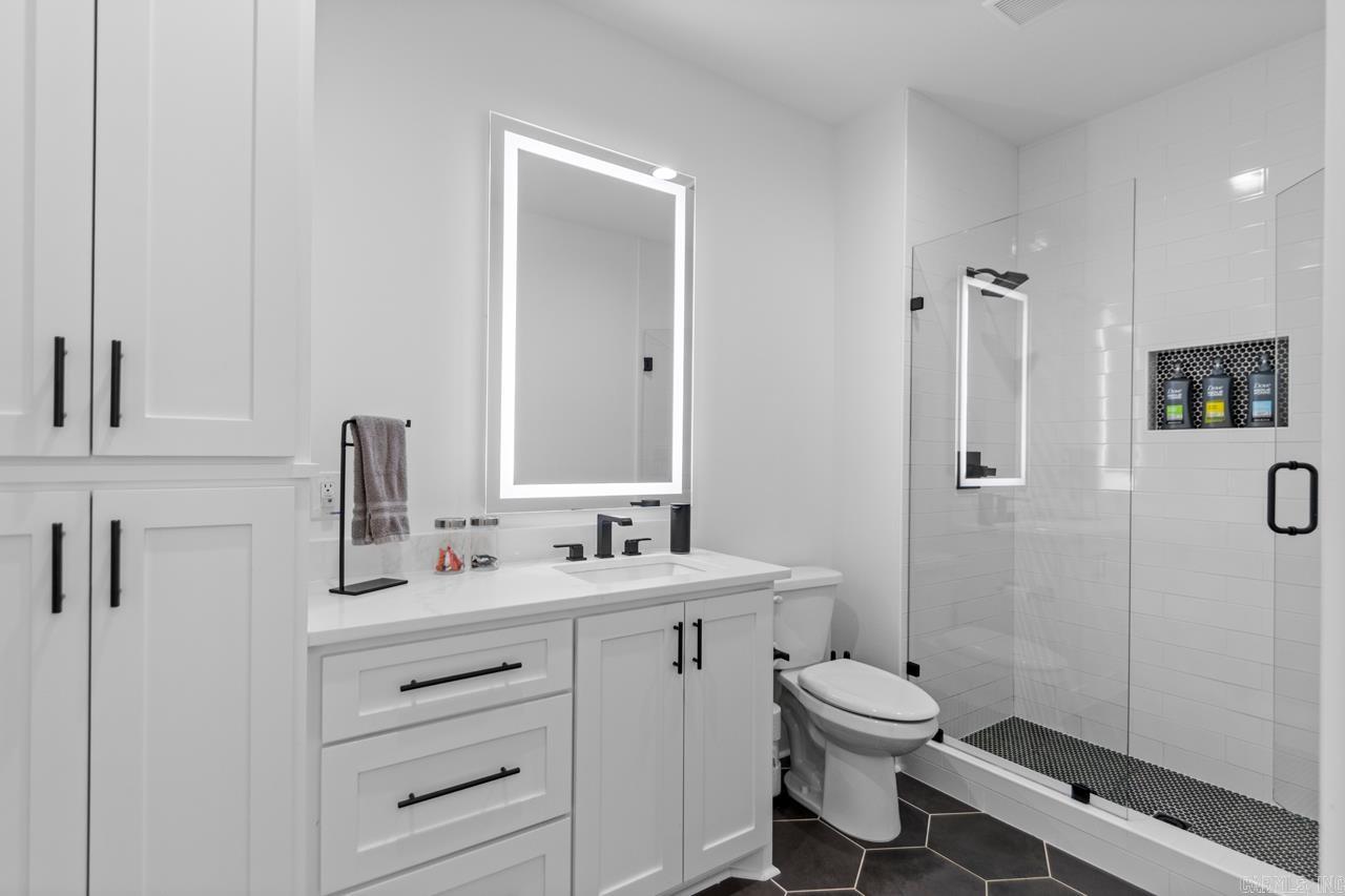 7509 S Shoreline  Benton, AR