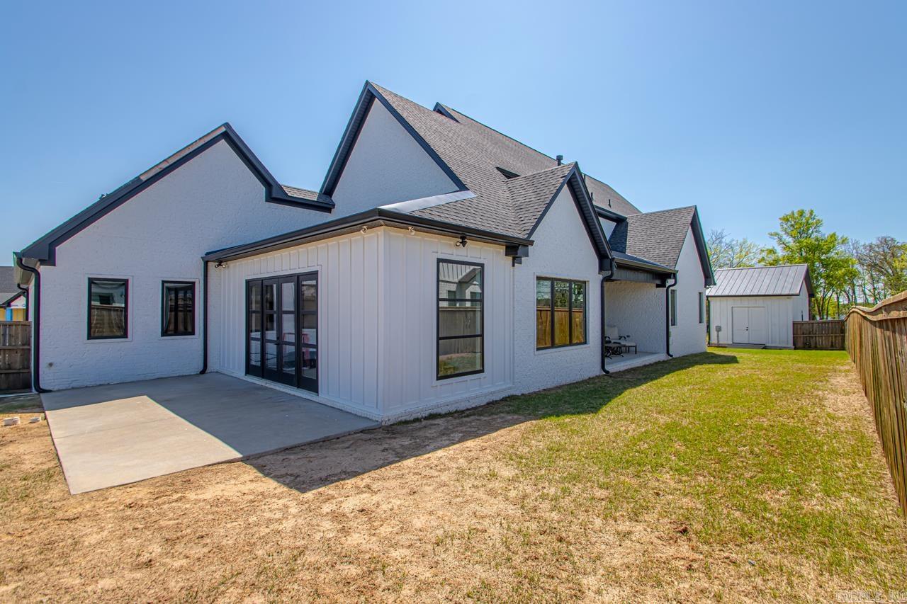 7509 S Shoreline  Benton, AR