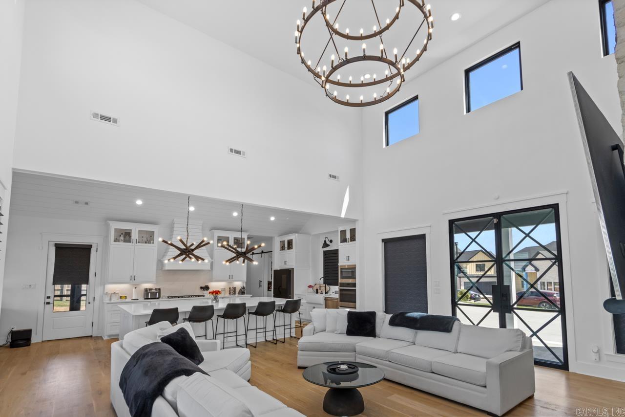 7509 S Shoreline  Benton, AR