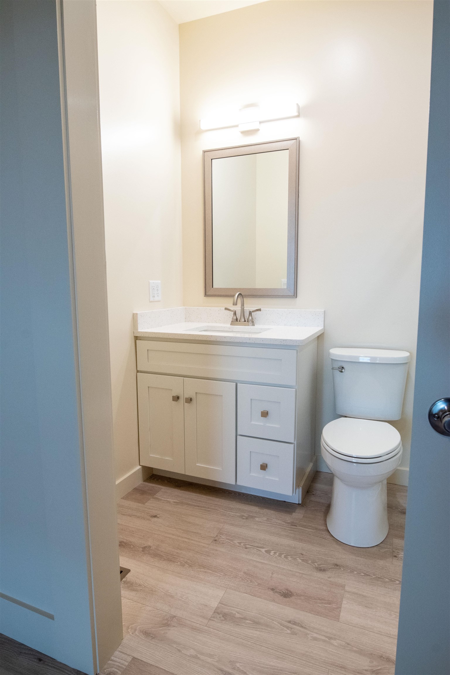 400 Firethorn Augusta Building Unit 4 Melbourne, AR