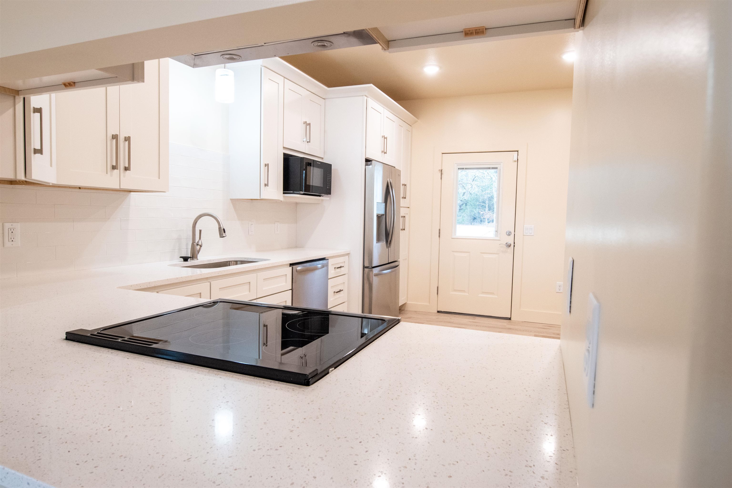 400 Firethorn Augusta Building Unit 4 Melbourne, AR