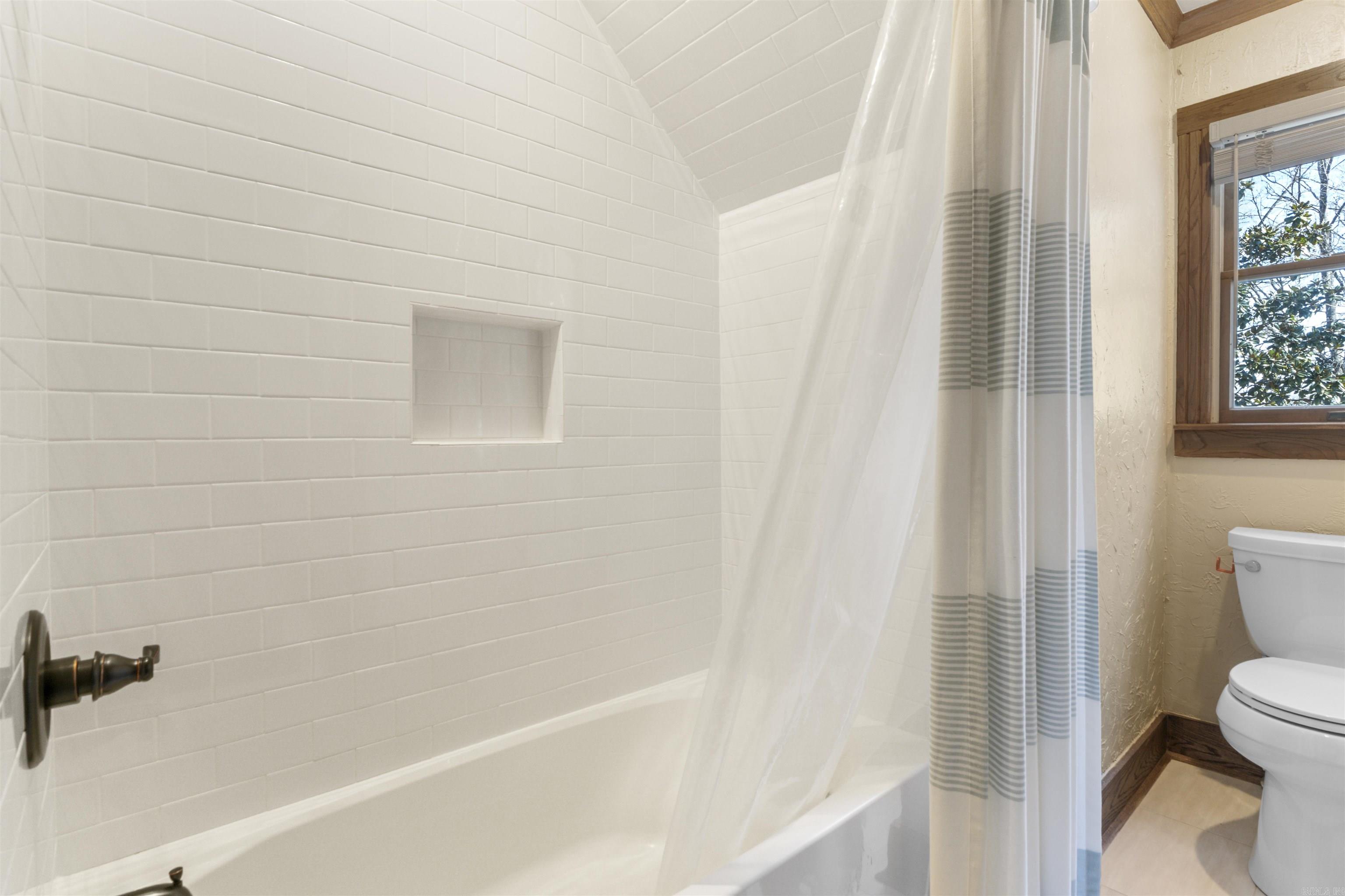 5113 North Hills Blvd  North Little Rock, AR