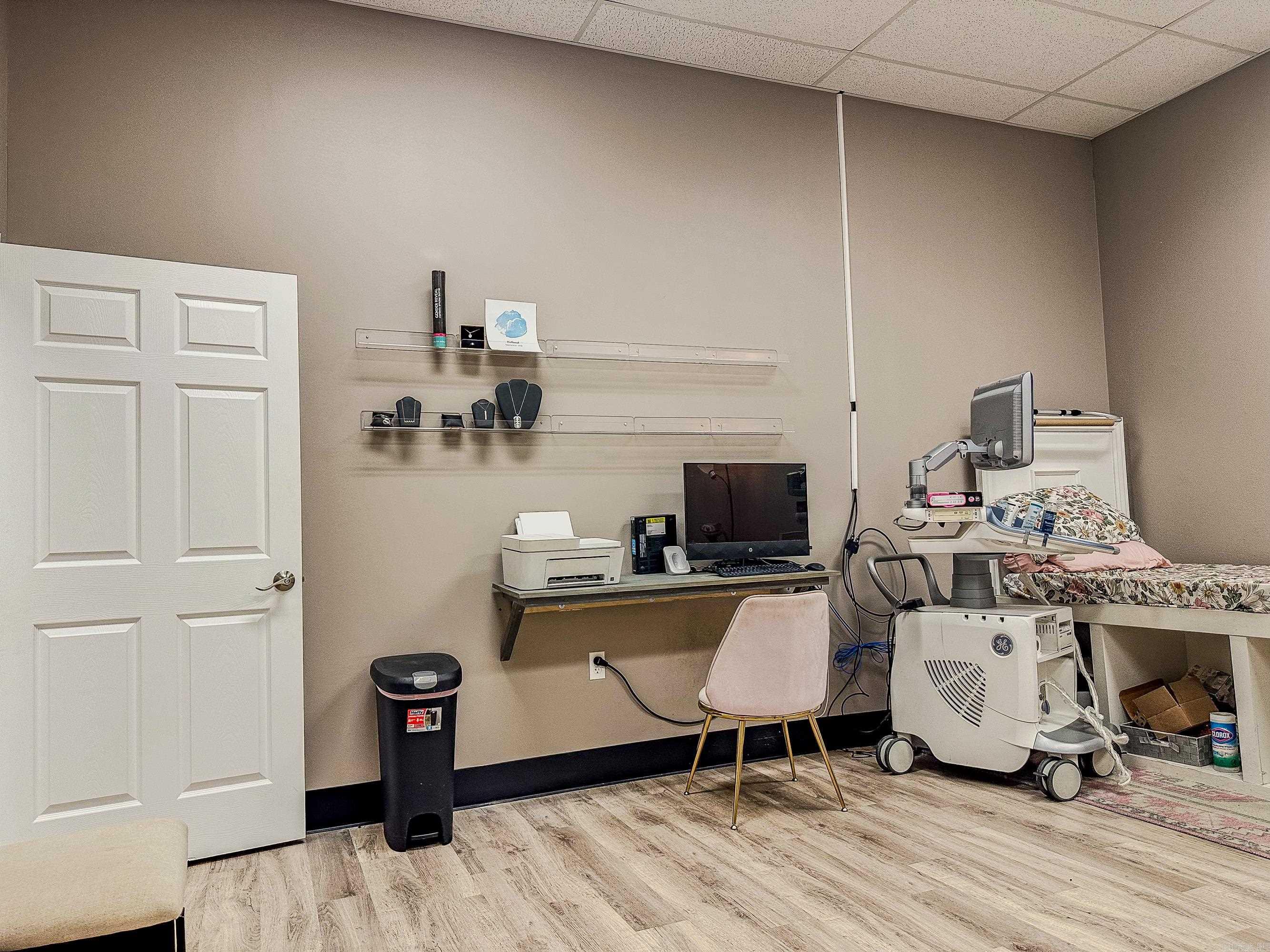 7197 Sheridan Suite 107 White Hall, AR