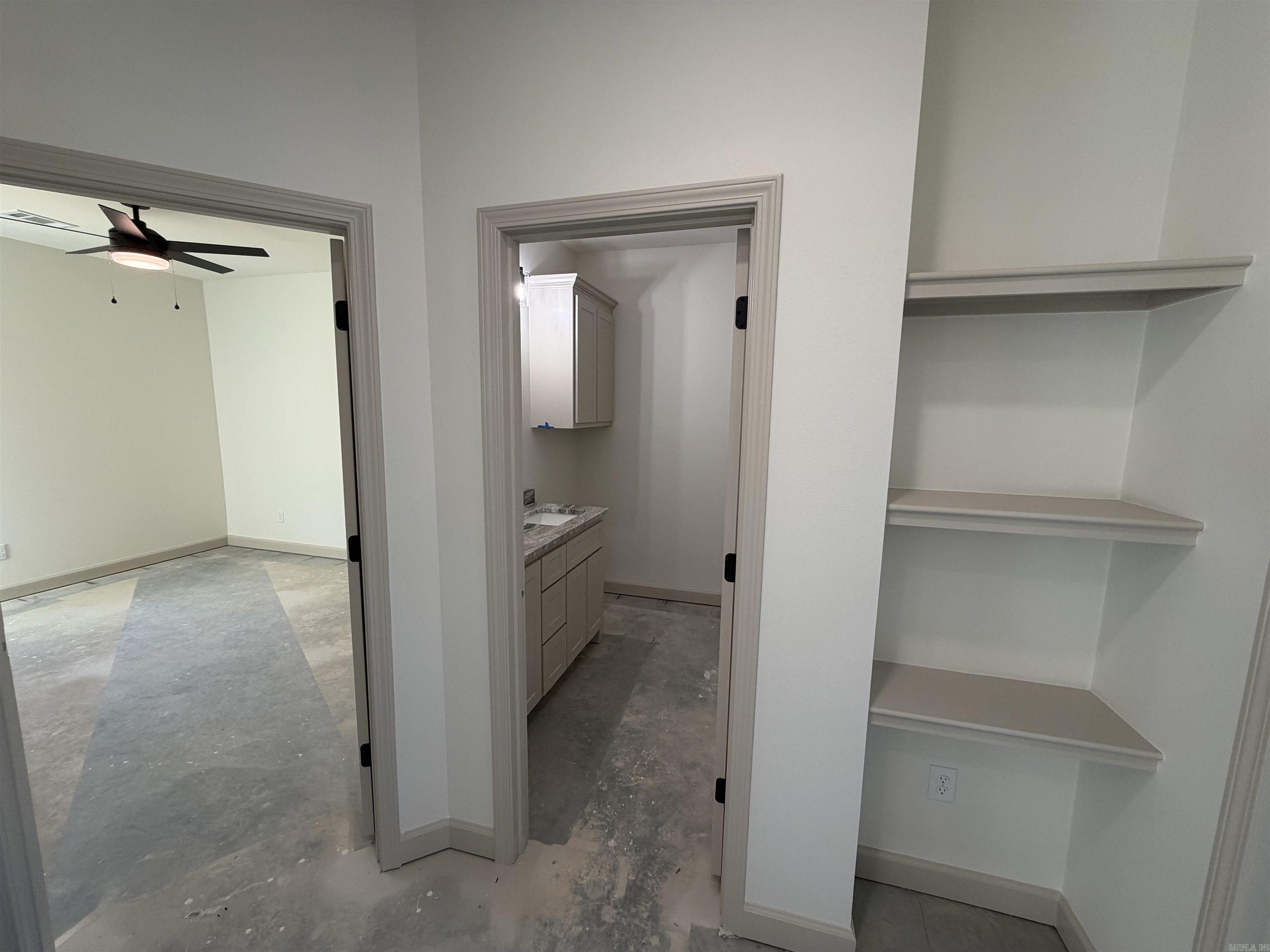 1160 Duke  Bauxite, AR