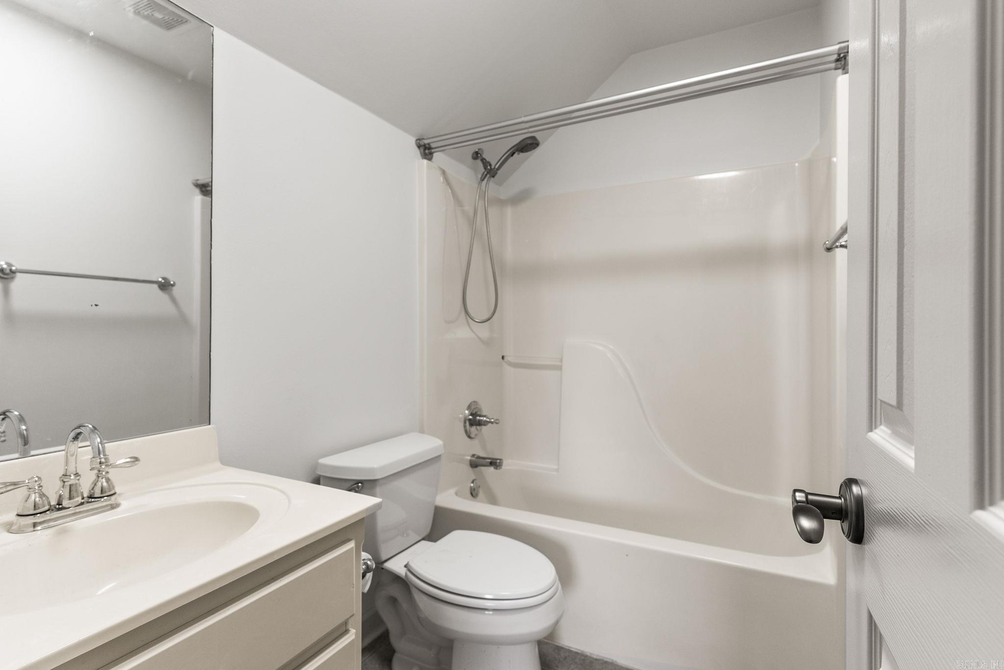 131 Hidden Valley Loop  Maumelle, AR