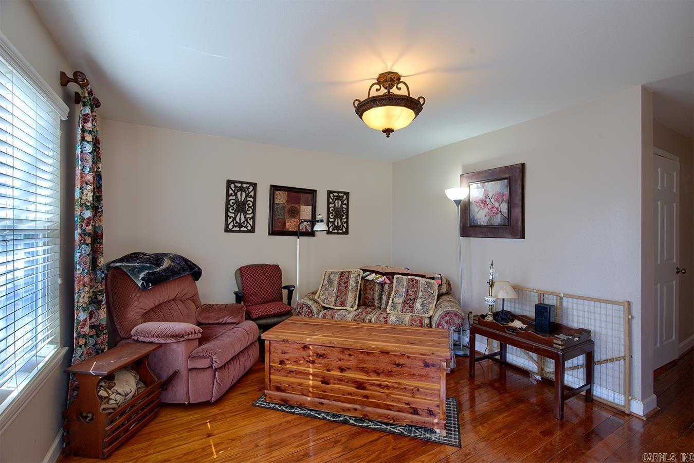 602 E Sevier St  Benton, AR