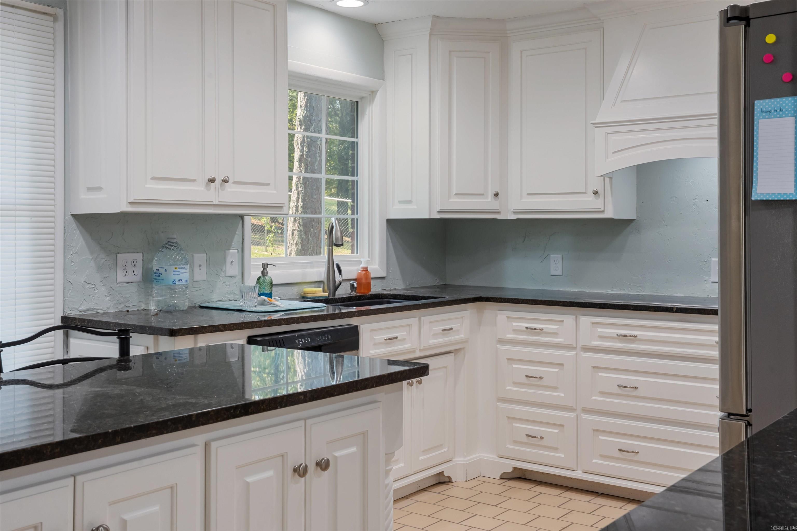 212 COUNTRY CLUB RD  Malvern, AR