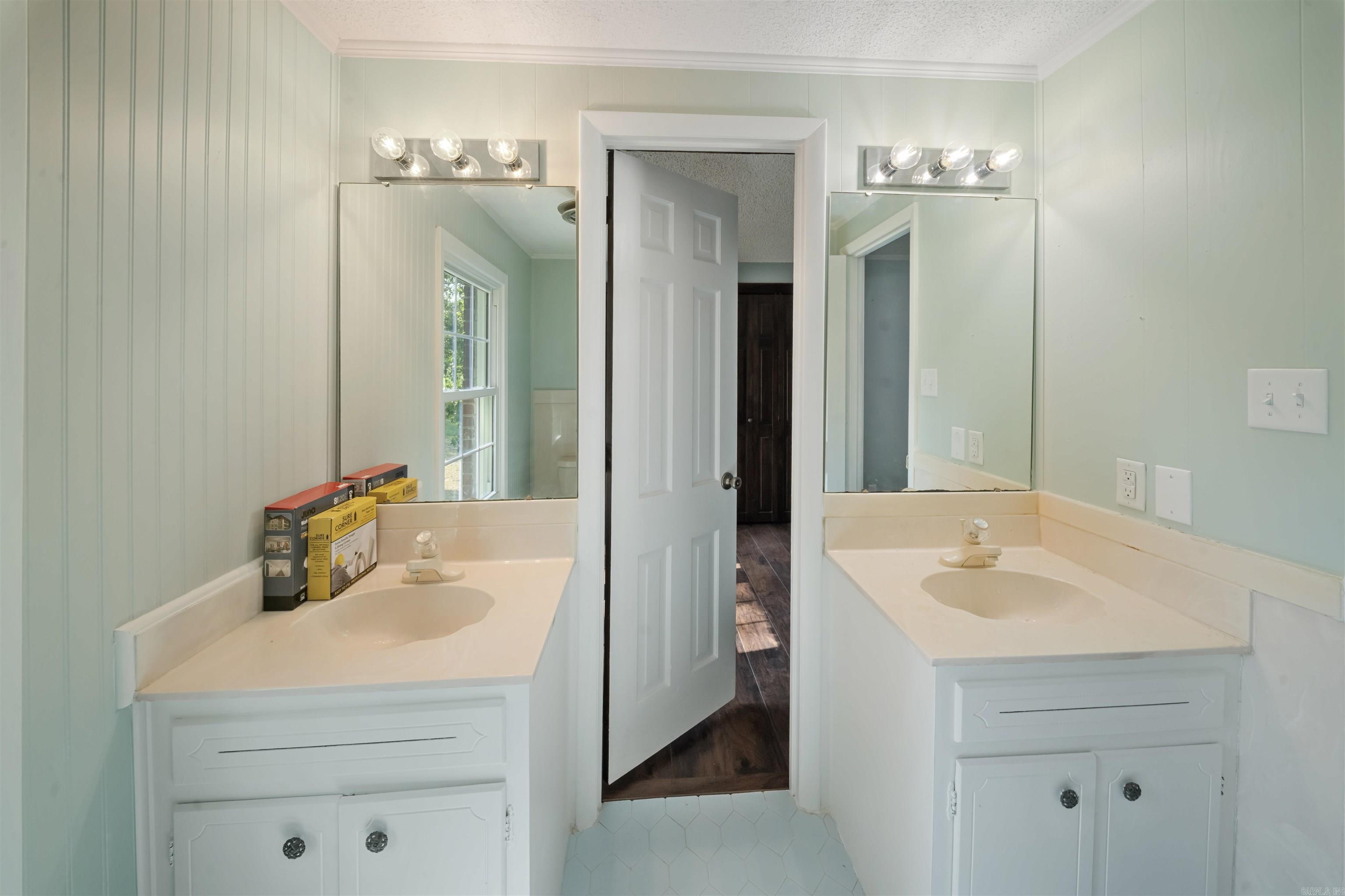 212 COUNTRY CLUB RD  Malvern, AR