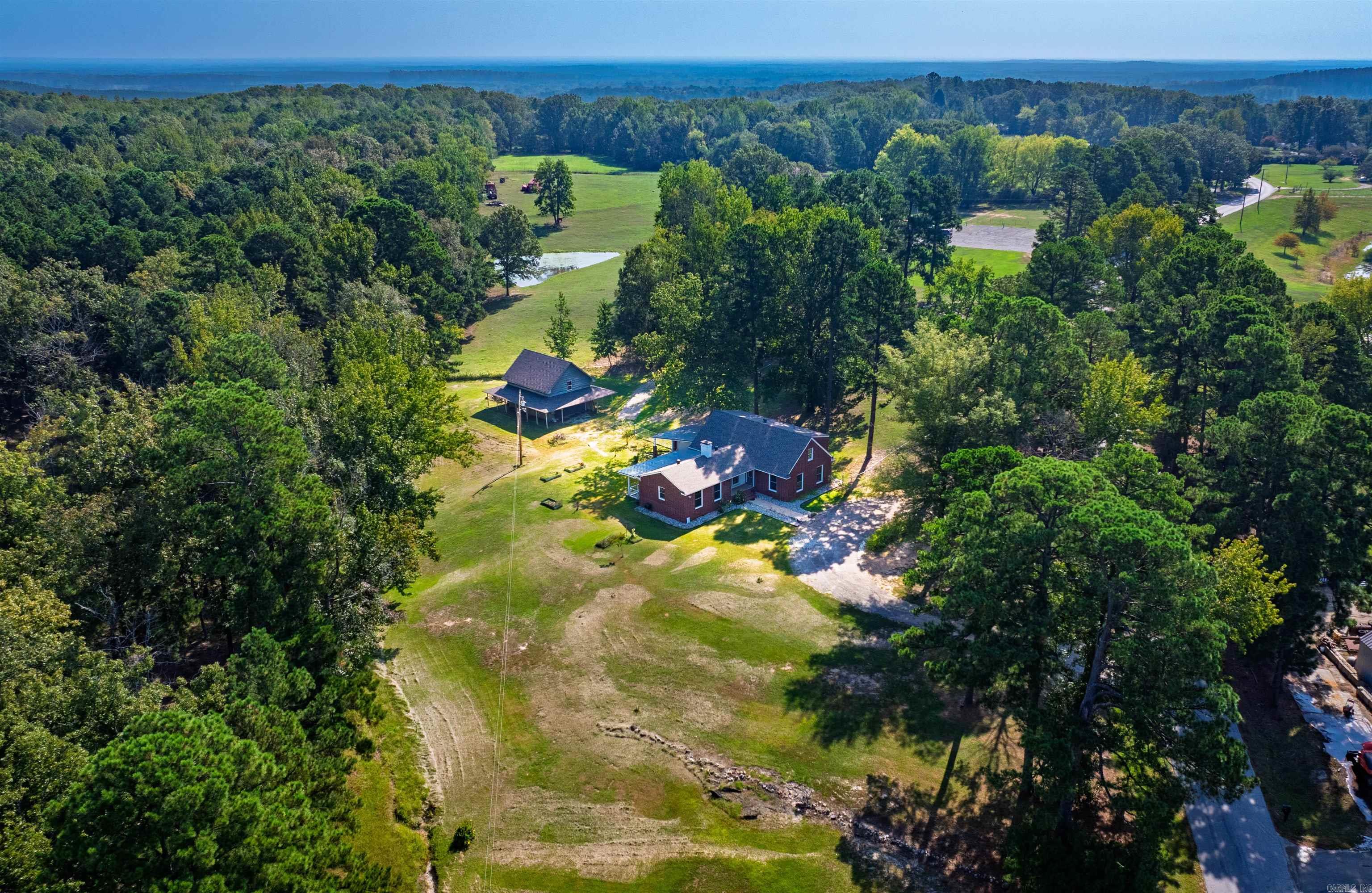 212 COUNTRY CLUB RD  Malvern, AR