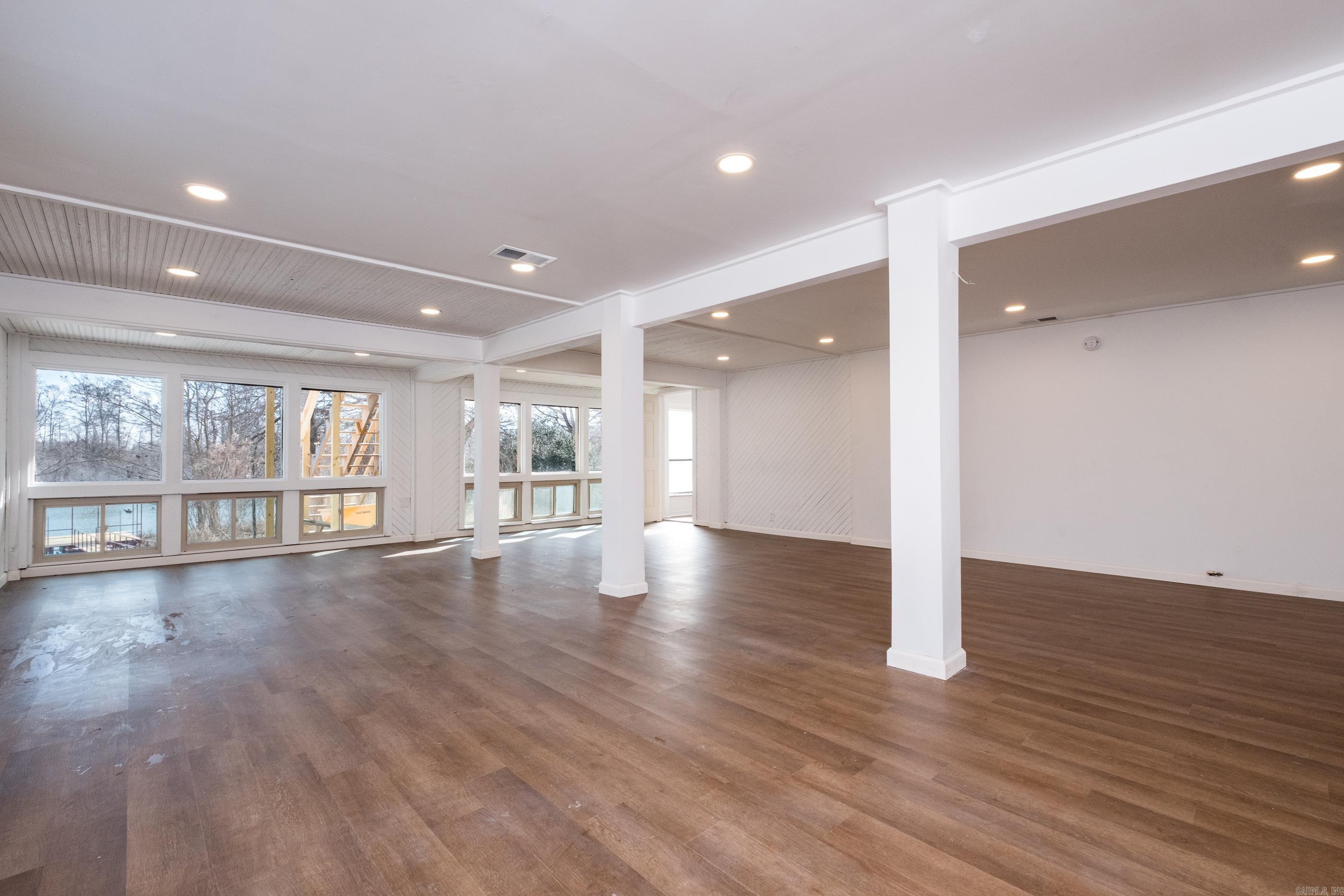 13118 Old River Dr  Scott, AR