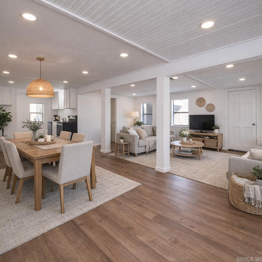 13118 Old River Dr  Scott, AR