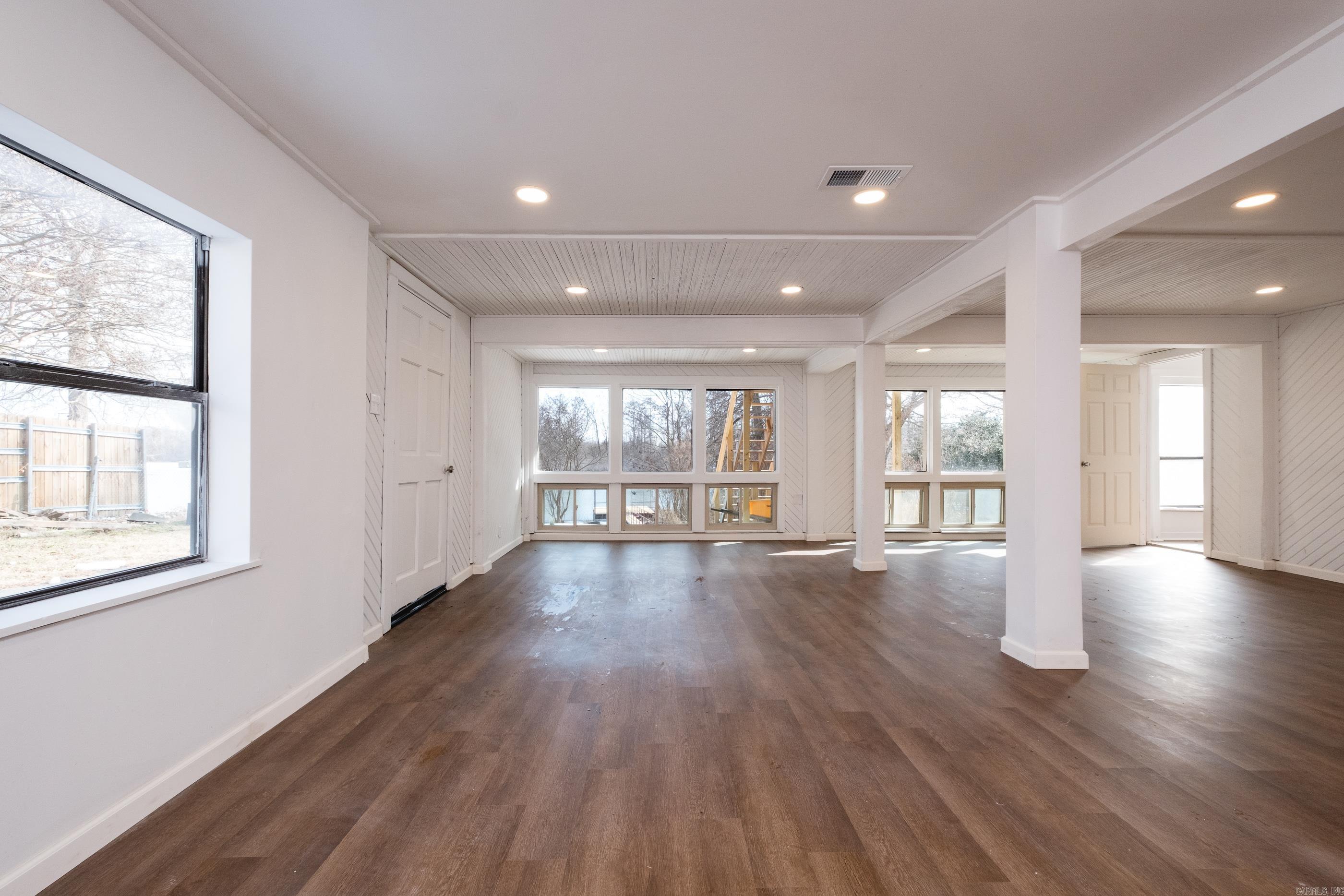 13118 Old River Dr  Scott, AR