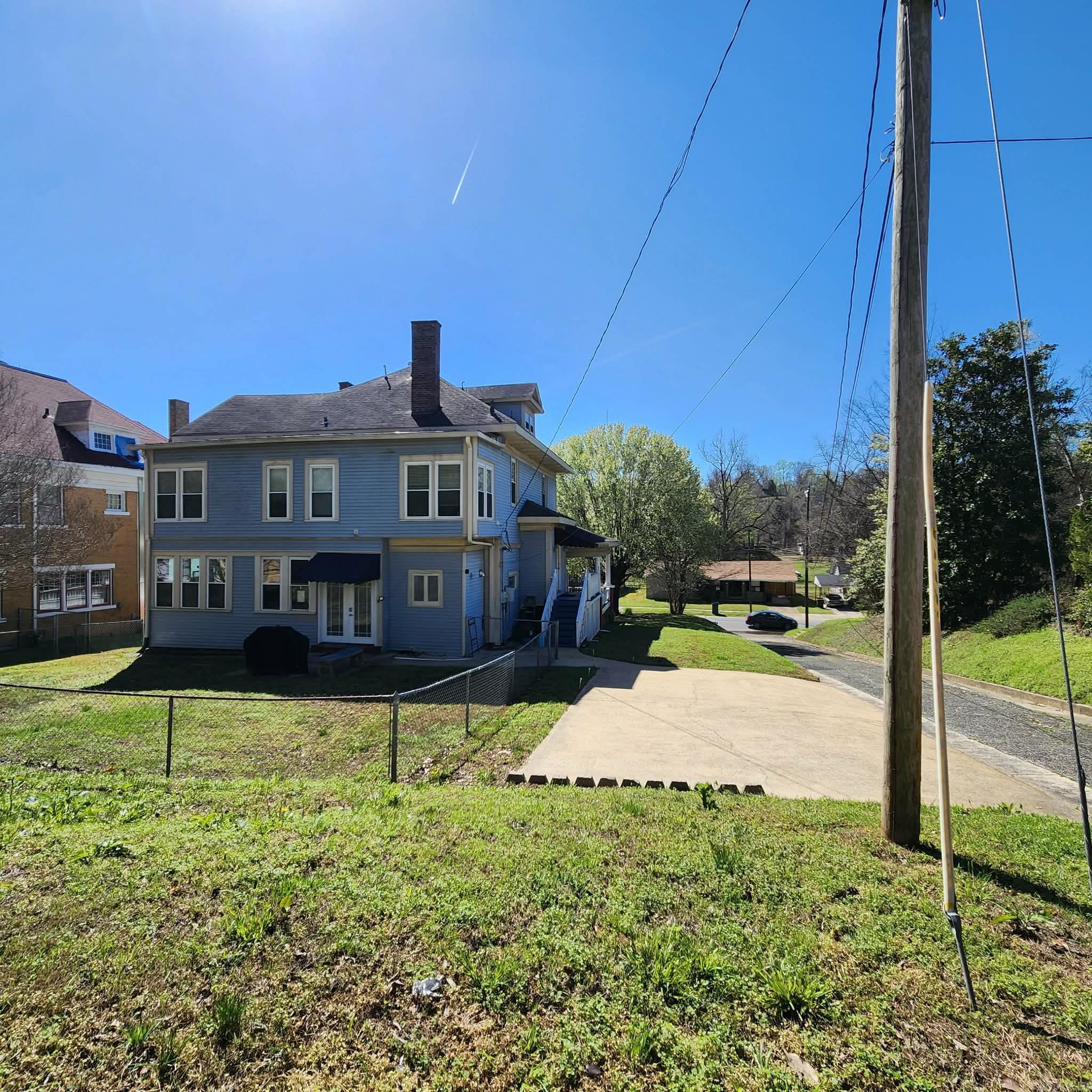 1198 Perry Street Helena, AR 72342