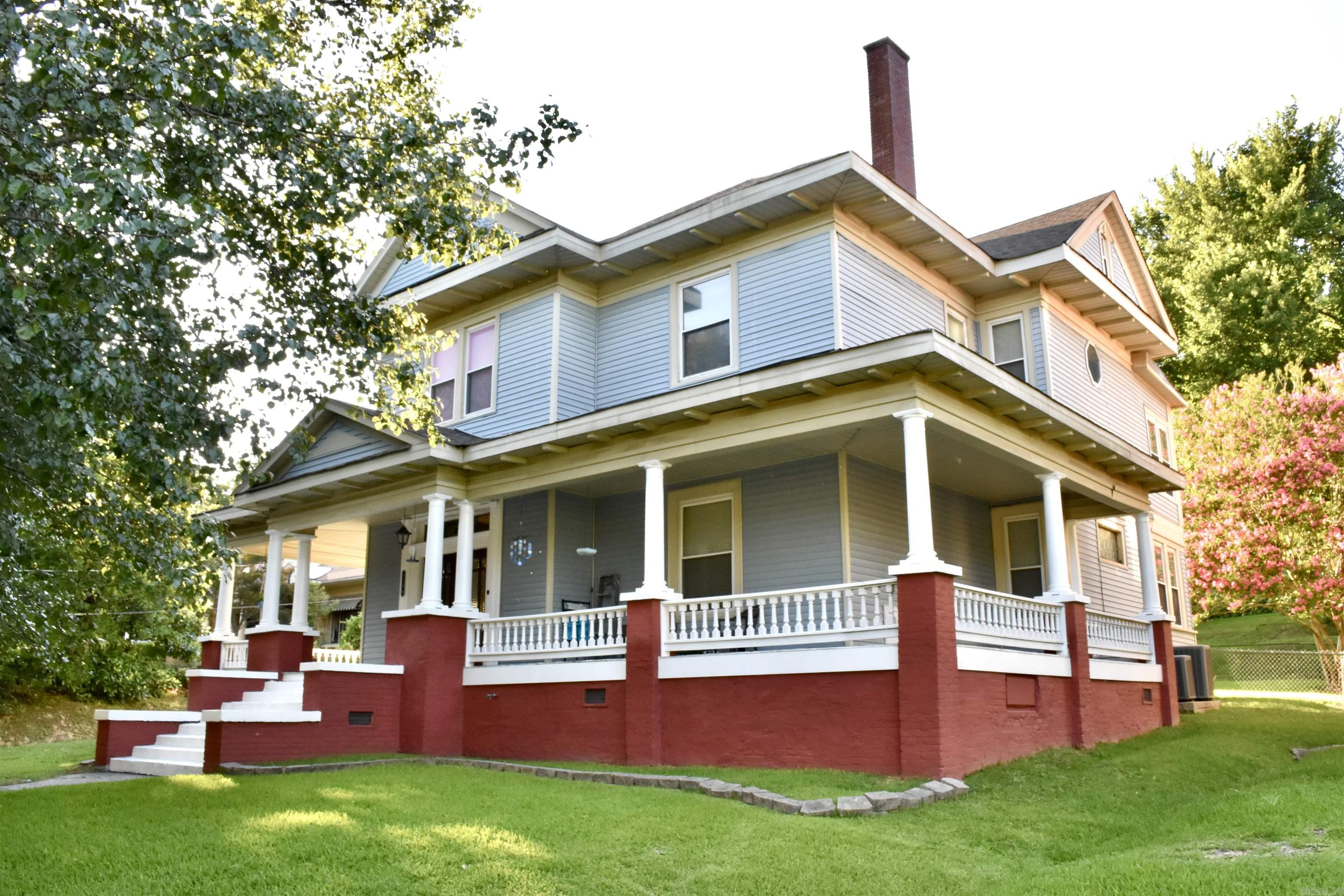 1198 Perry Street Helena, AR 72342