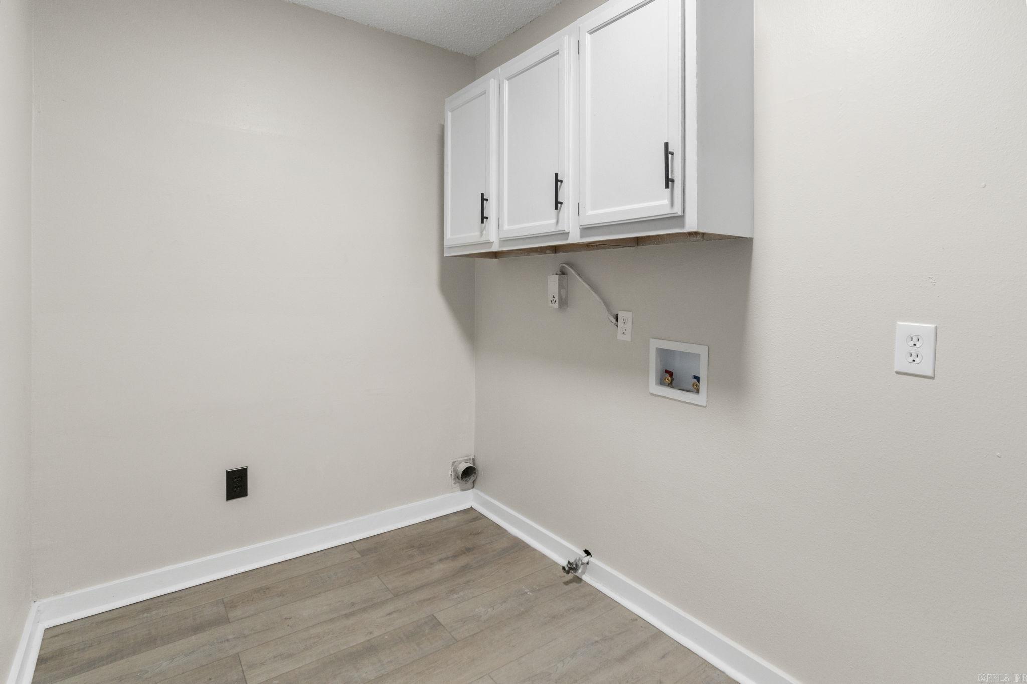 8563 Renee  Benton, AR