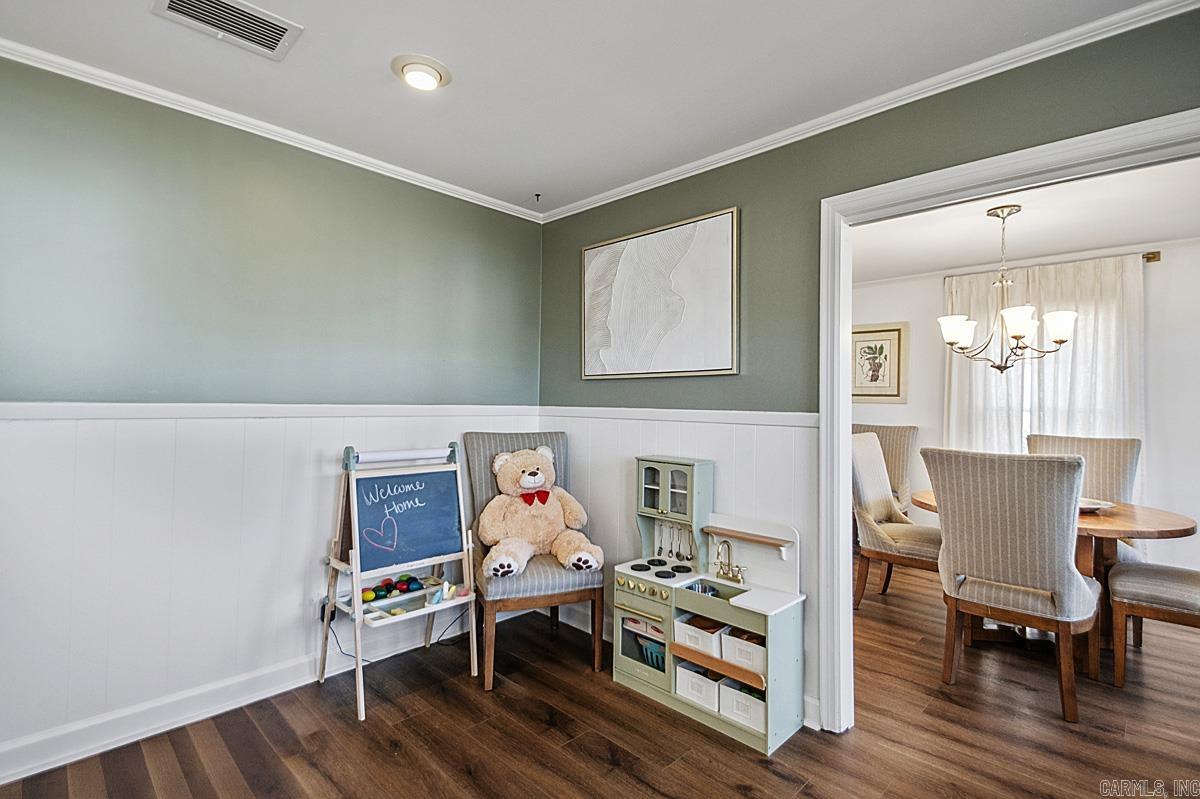 7214 H Street Little Rock, AR 72205