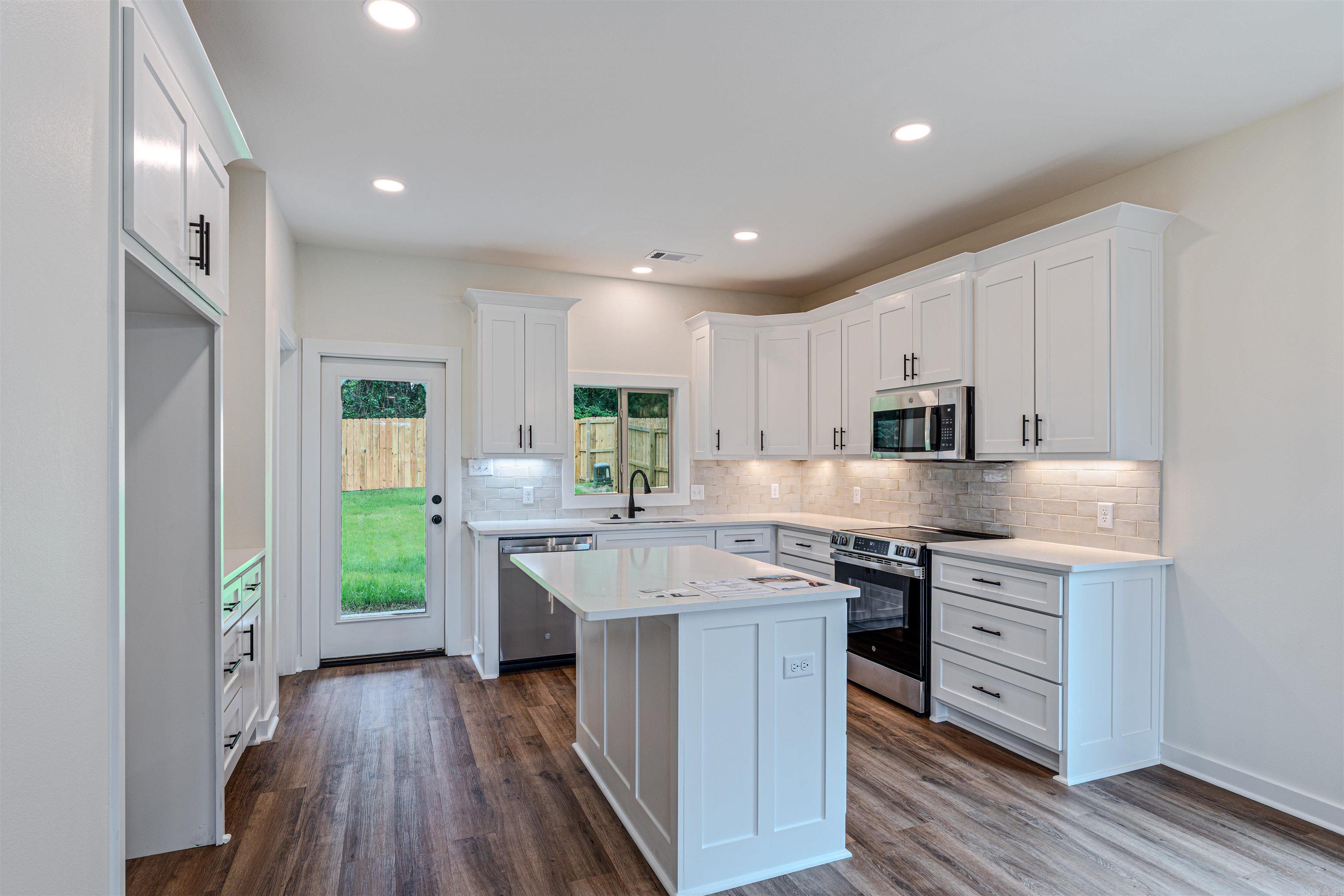 1120 Grand Teton  Benton, AR