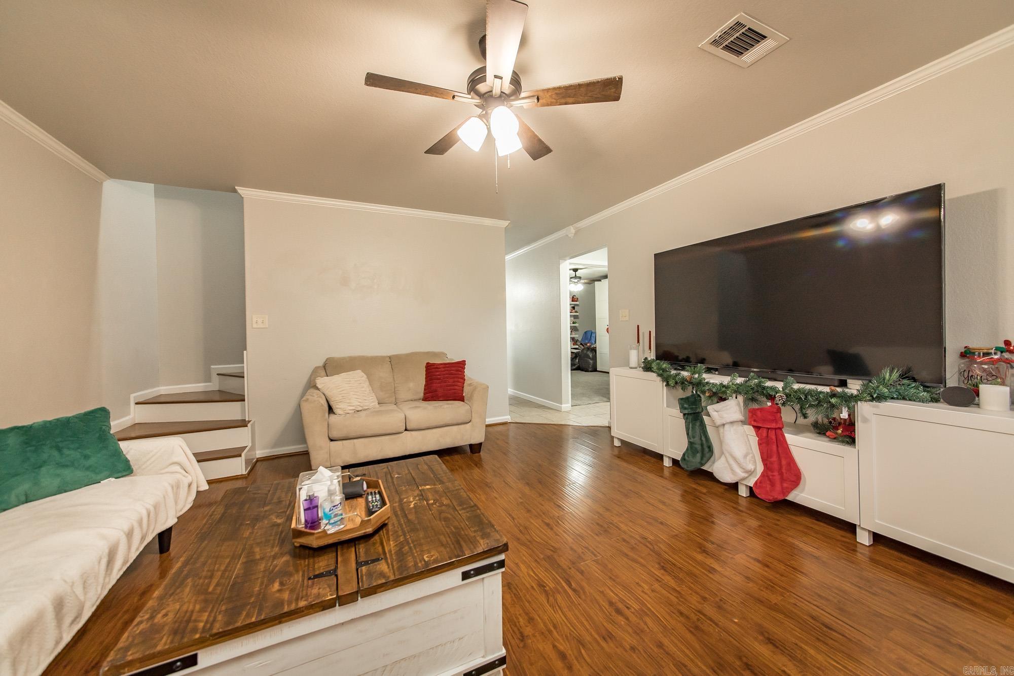 105 Earnhardt Cir  Cabot, AR