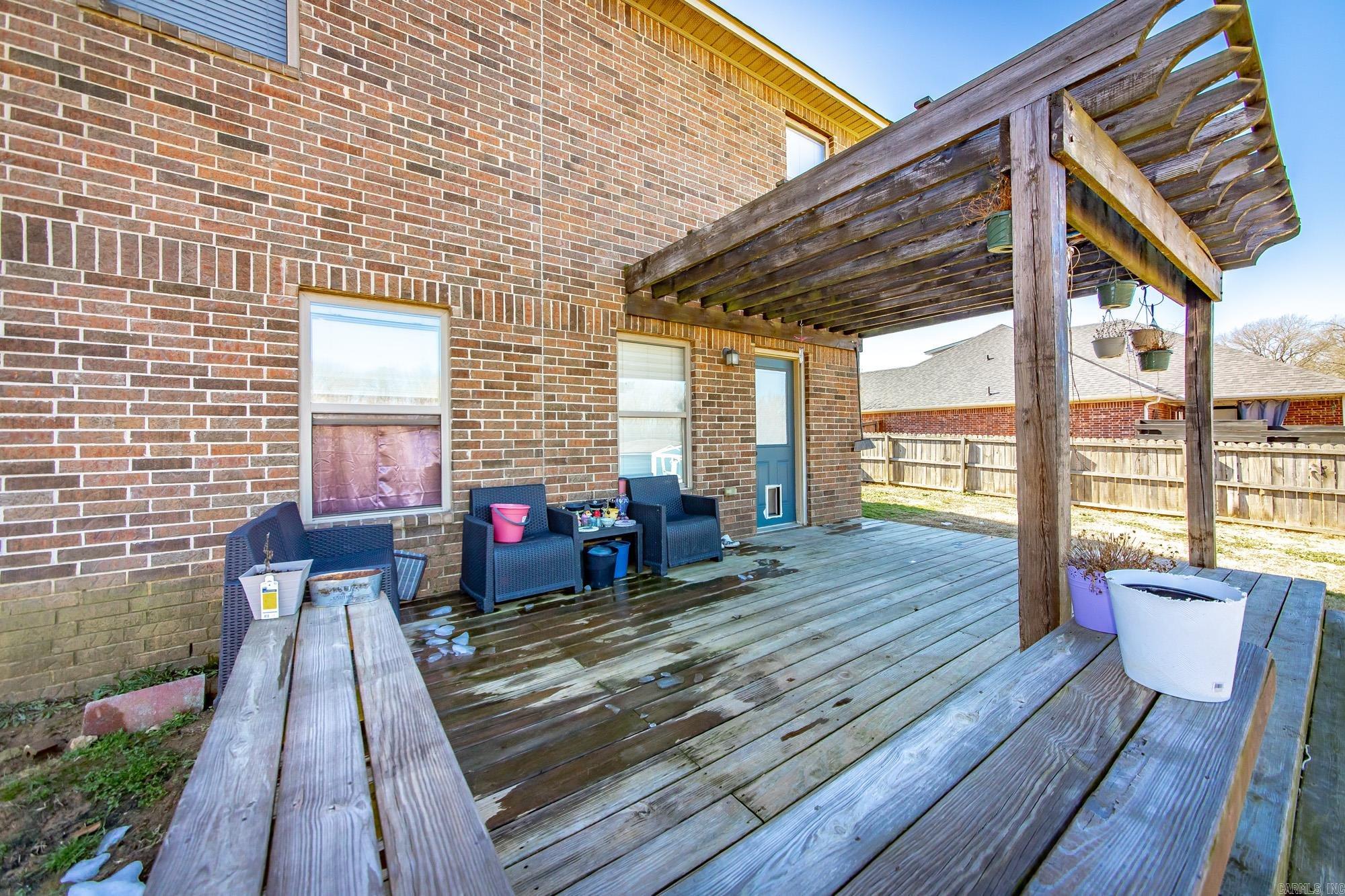 105 Earnhardt Cir  Cabot, AR