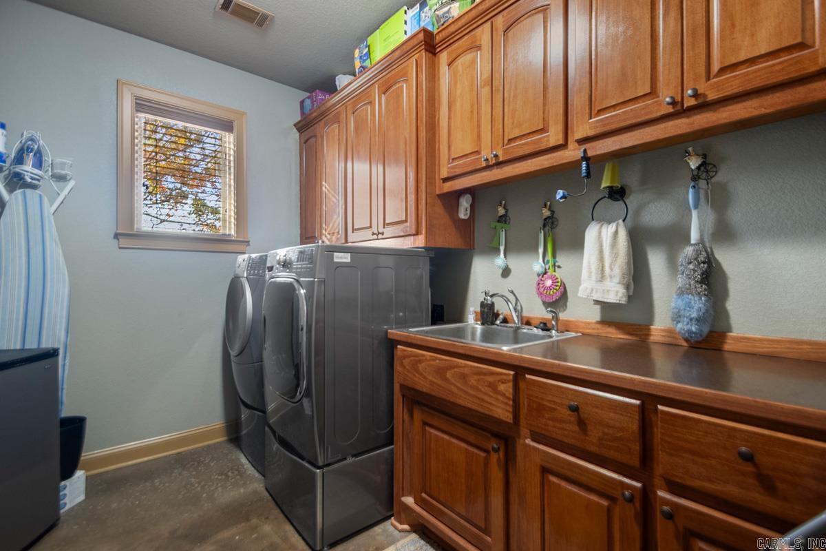 2502 Daisy  Bryant, AR