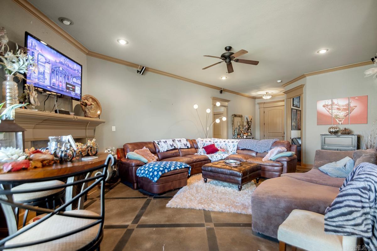 2502 Daisy  Bryant, AR