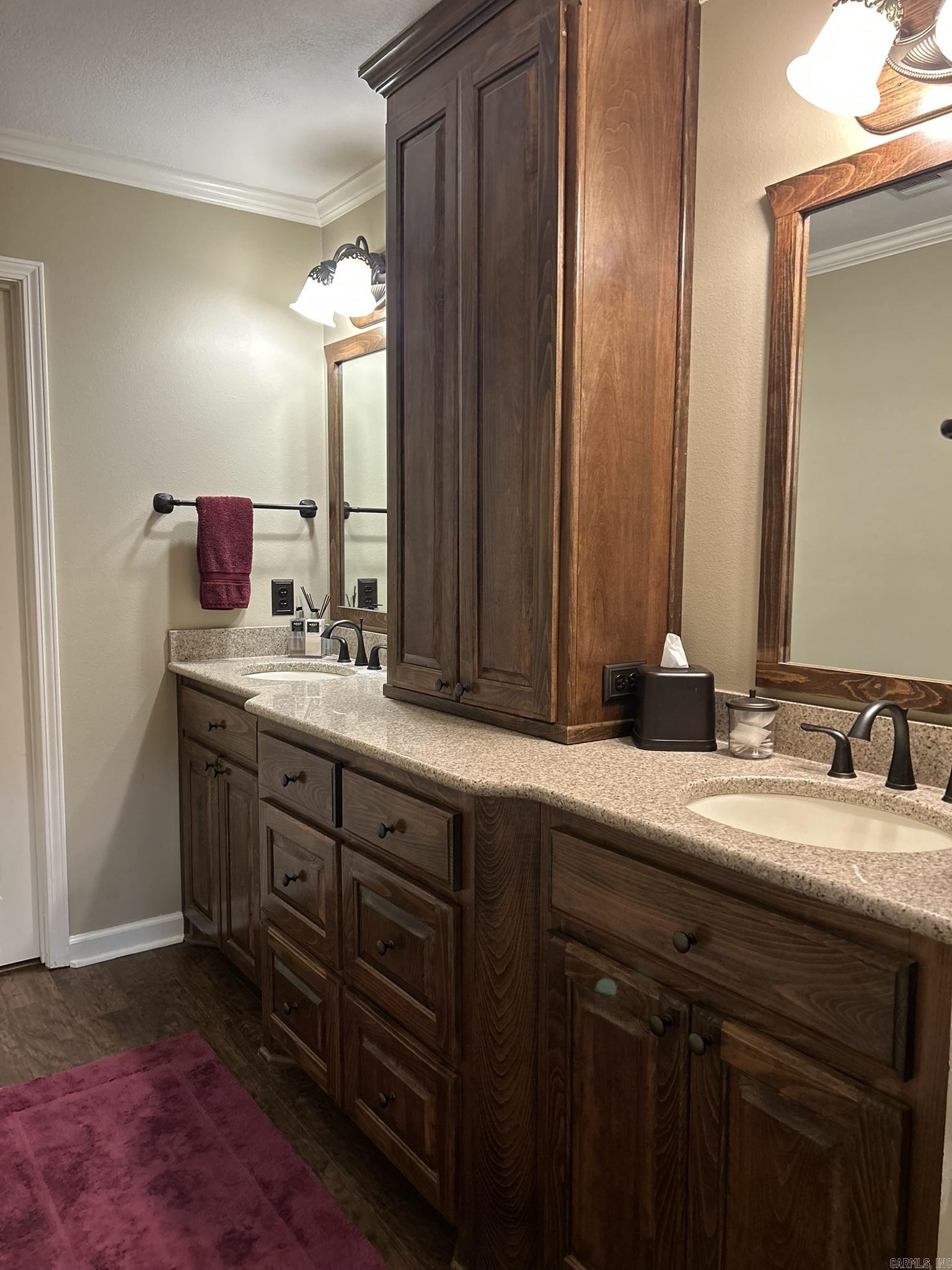 5 Par  Pine Bluff, AR