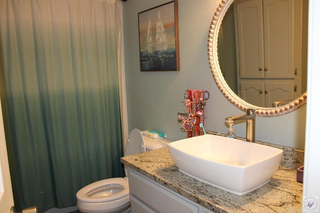 1467 Earnest Rd  Texarkana, TX