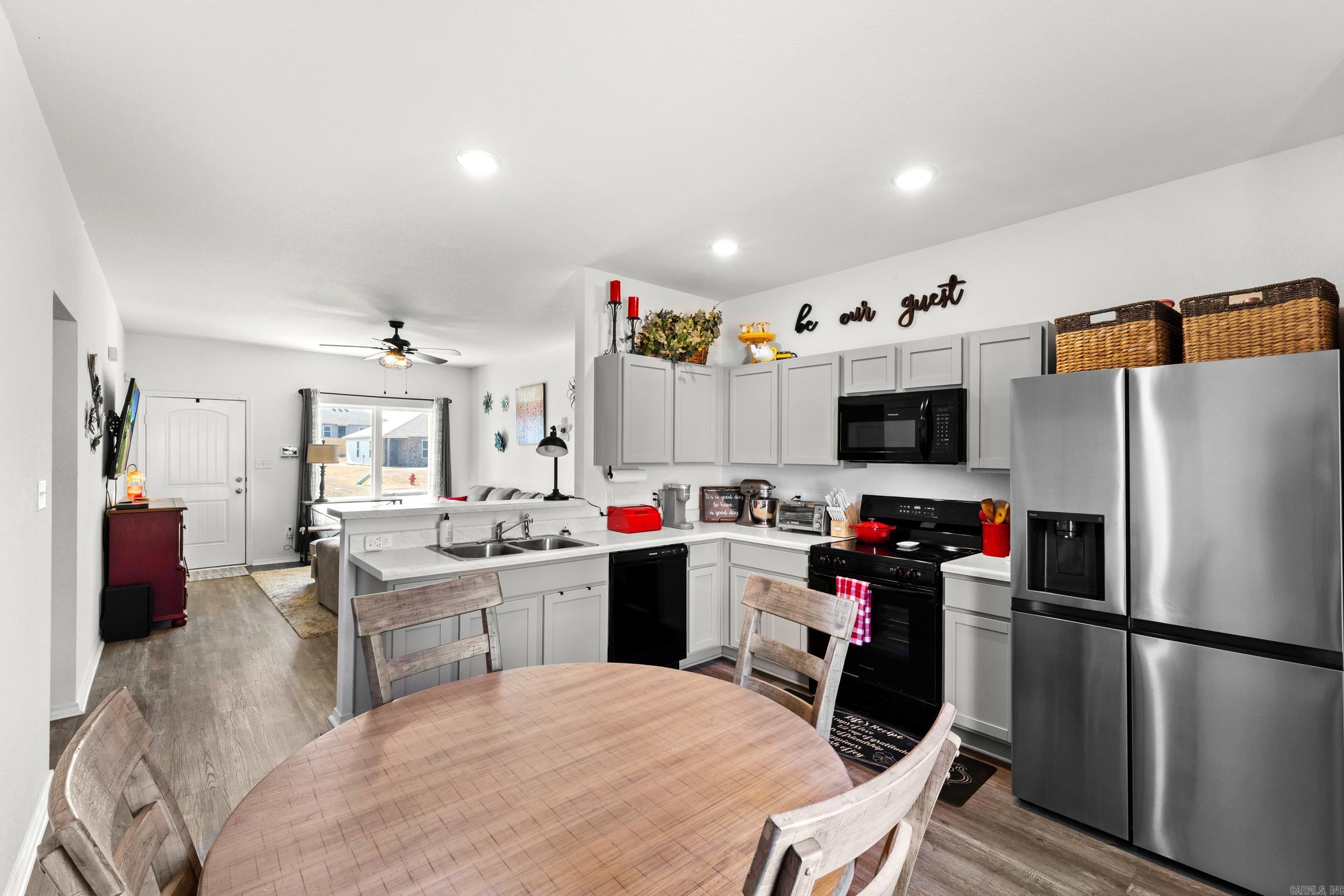 17 Curly Leaf  Conway, AR