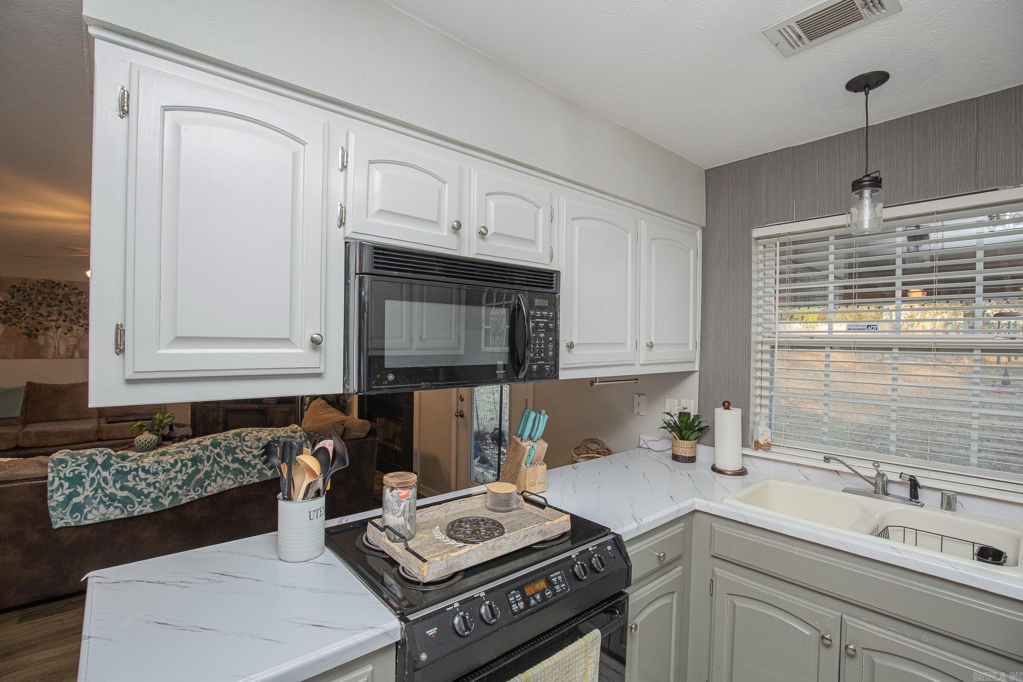 816 Coral Cove  Benton, AR